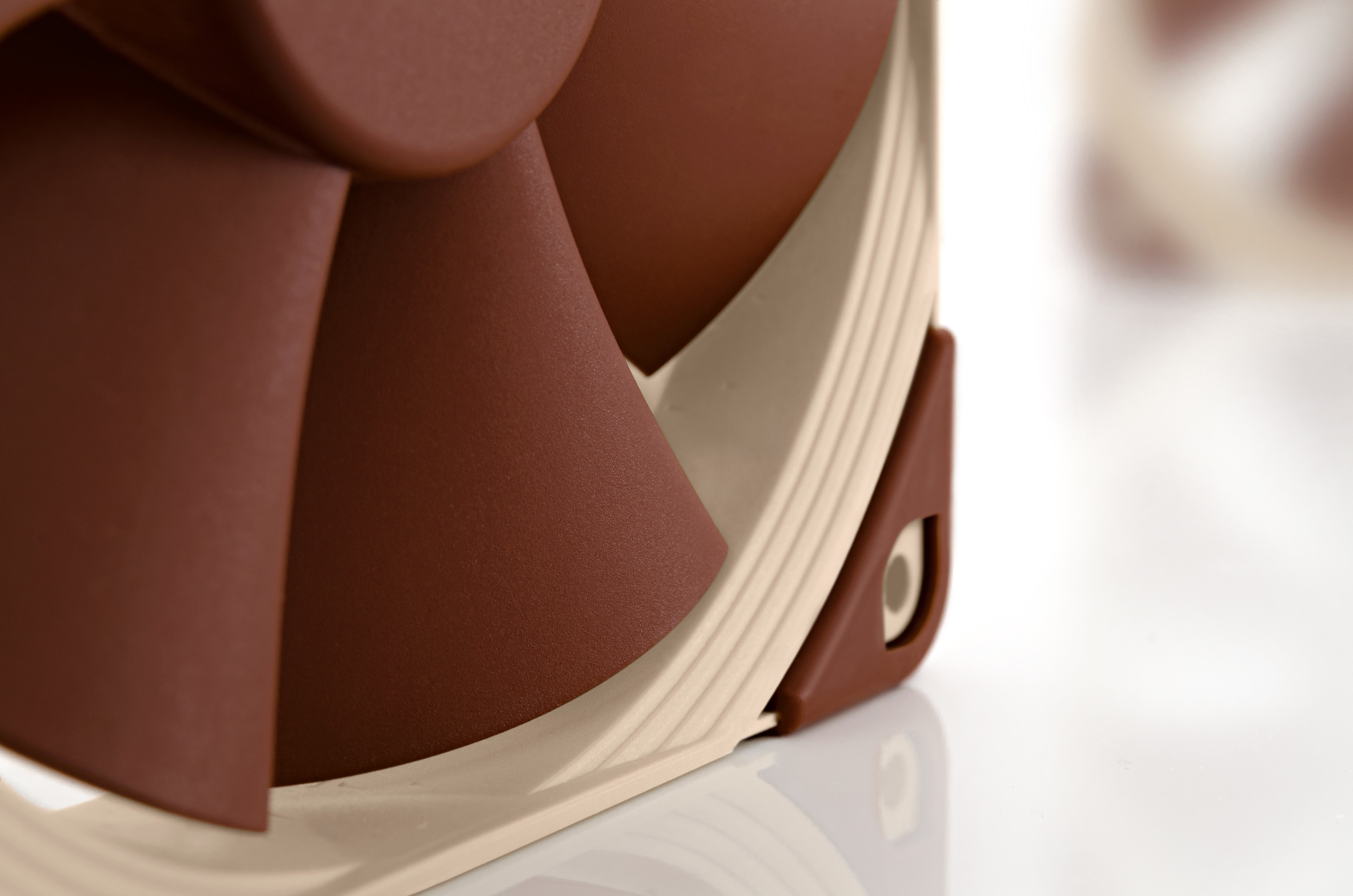 Noctua Nf-F12 Ventilador 12 Cm Beige, Marrón