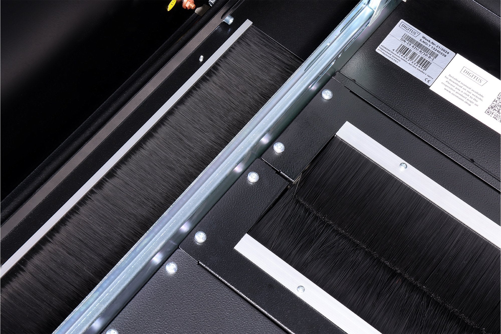 EAN 4016032332442 - Digitus DN-19 42U-8/10-B-1 armario rack Rack o bastidor independiente Negro imagen 2