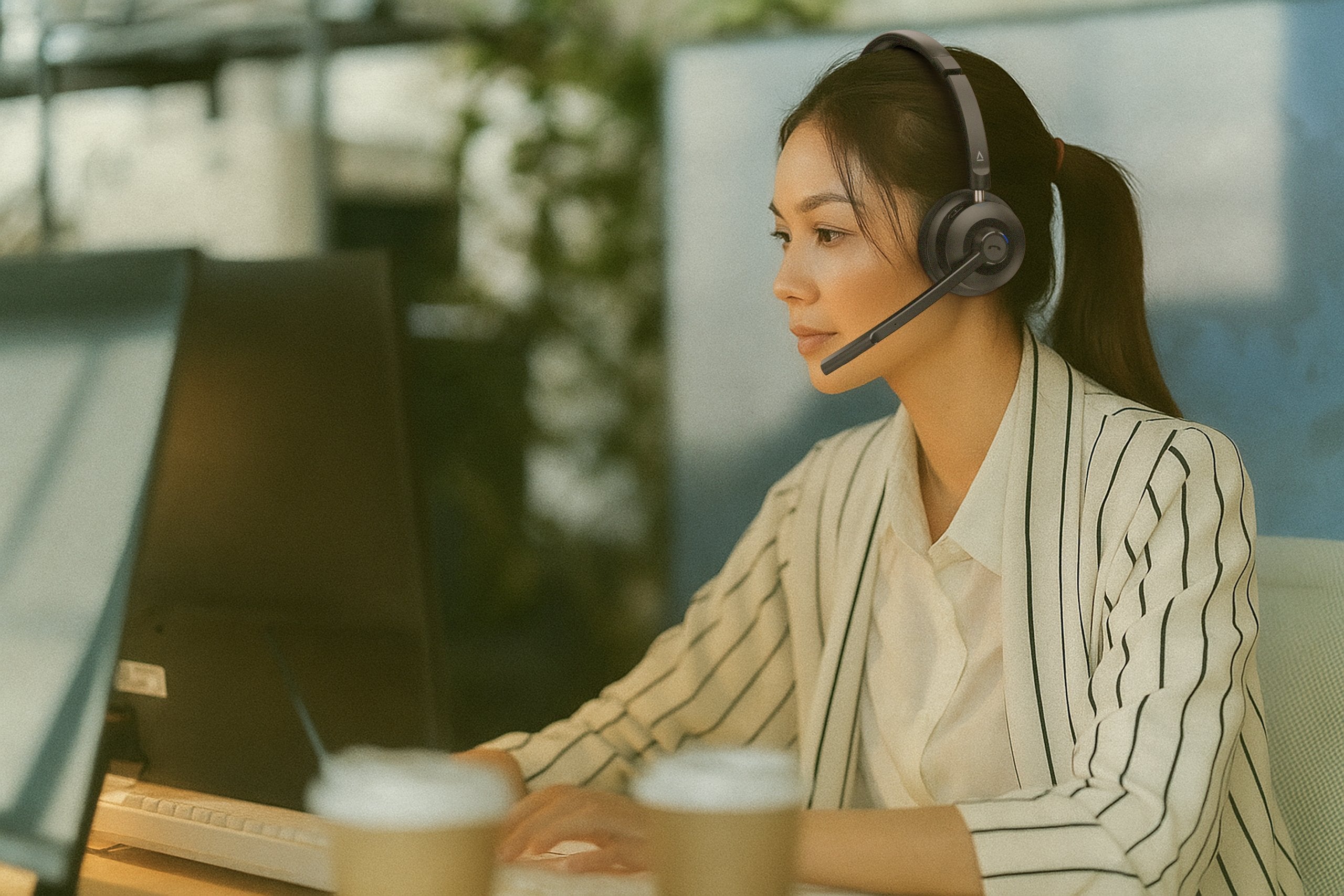 EAN 5390660196768 - Creative Labs 51EF1290AA000 auricular y casco imagen 2