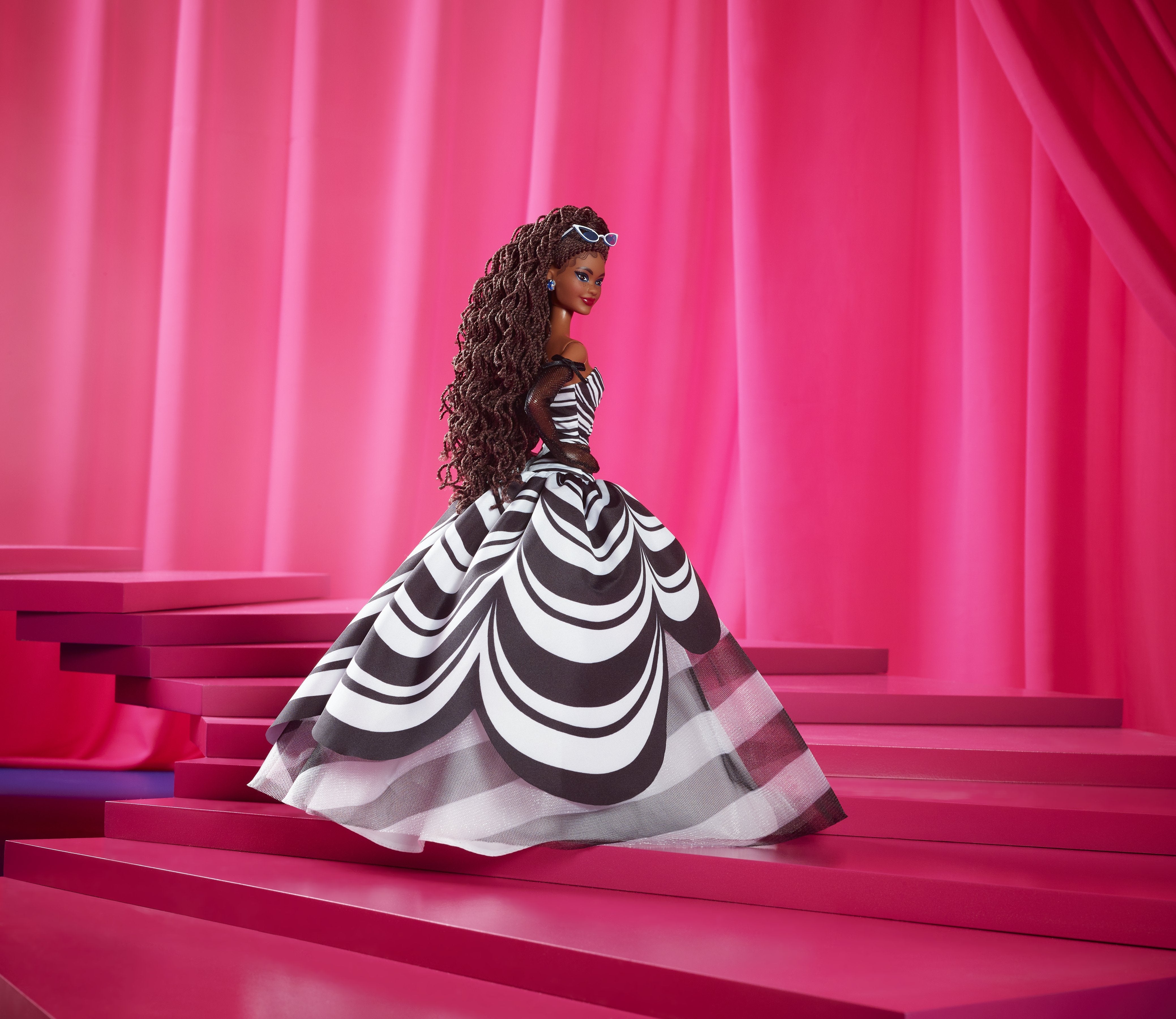 EAN 0194735181094 - Barbie HRM59 muñeca imagen 13