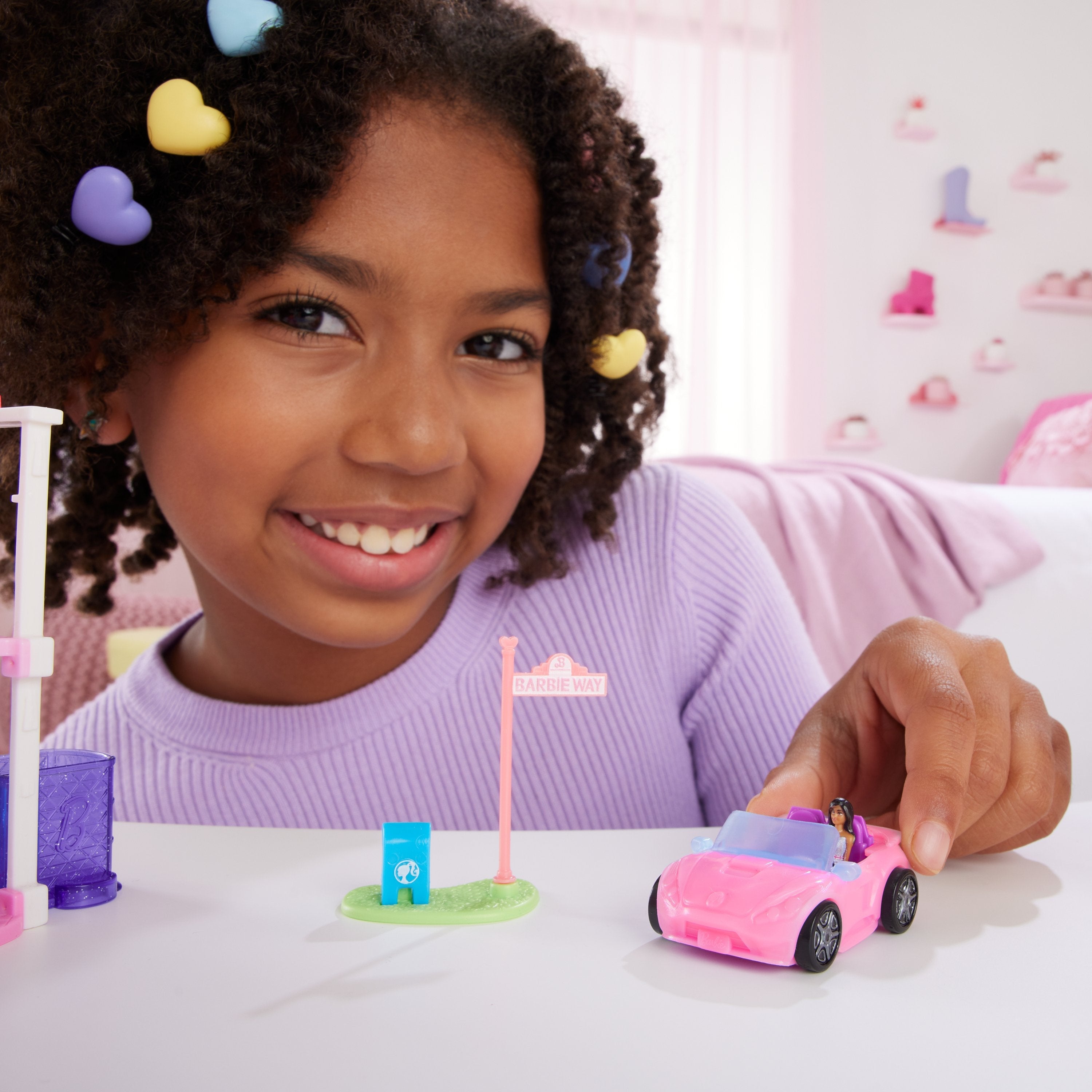 EAN 0194735245215 - Barbie HYF42 accesorio para muñecas Estuche de juego de muñeca imagen 2