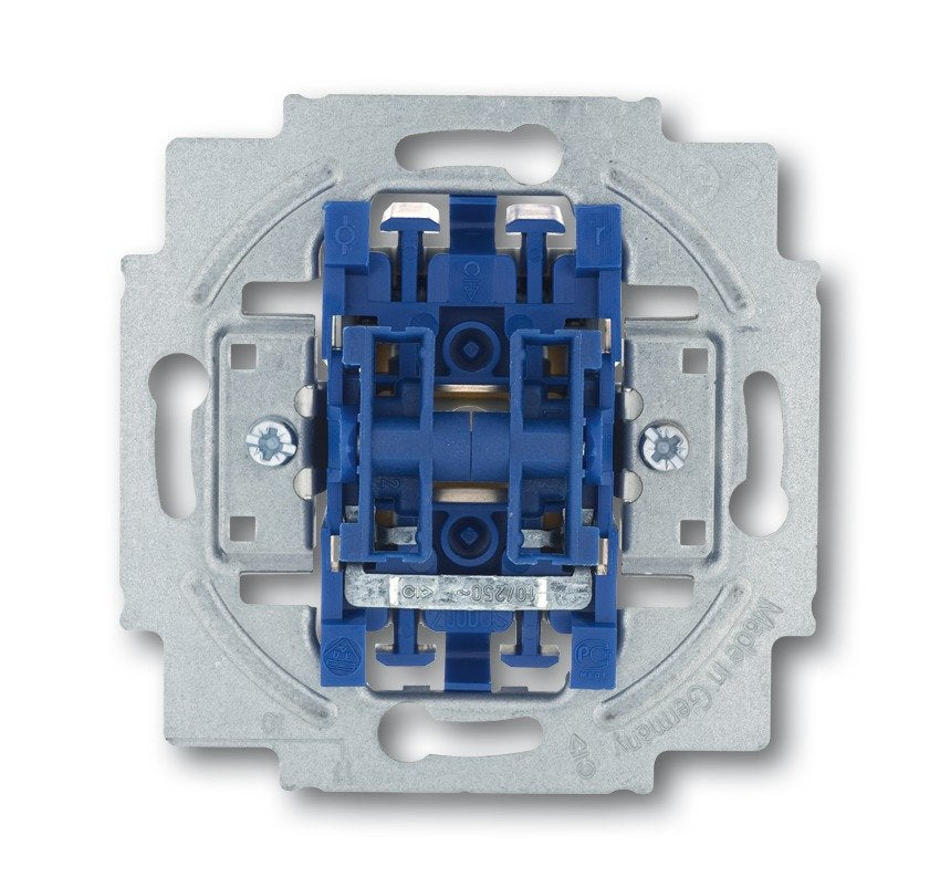 EAN 4011395045800 - Busch-Jaeger 2020 US-205-101 2P Azul, Metálico imagen 1