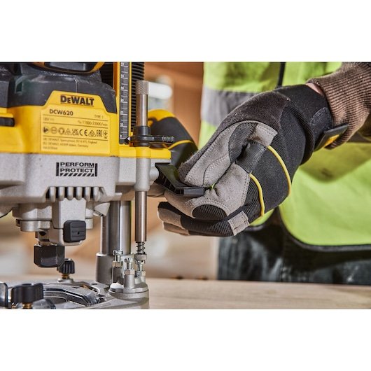 EAN 5035048810330 - DeWALT DCW620NT-XJ fresadora y desbastadora Negro, Amarillo 23000 RPM imagen 22