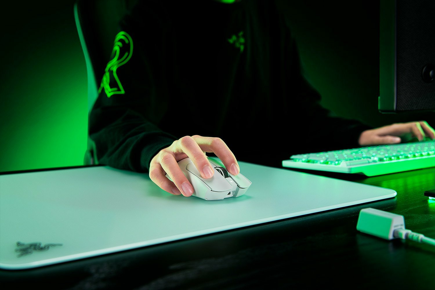 EAN 8886419334521 - Razer Viper V3 Pro ratón Juego mano derecha RF Wireless + USB Type-C Óptico 35000 DPI imagen 9