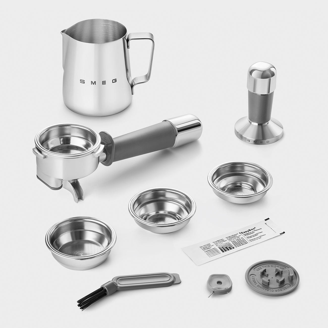EAN 8017709329853 - Smeg EGF03WHEU cafetera eléctrica Manual Máquina espresso 2,4 L imagen 10