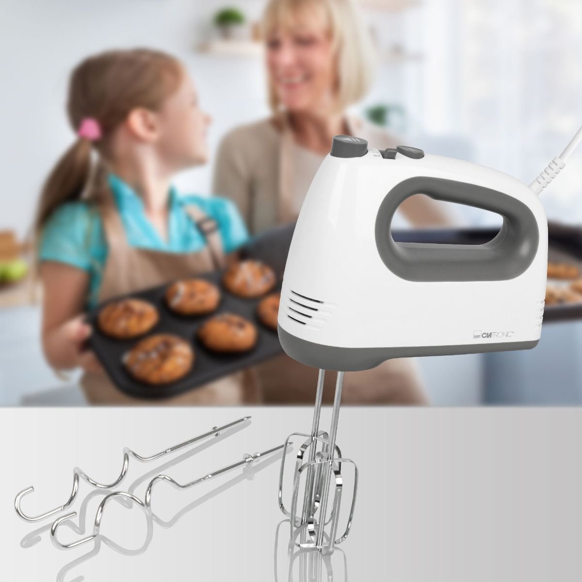 EAN 4006160639704 - Clatronic HM 3775 Batidora de mano 400 W Gris, Blanco imagen 5