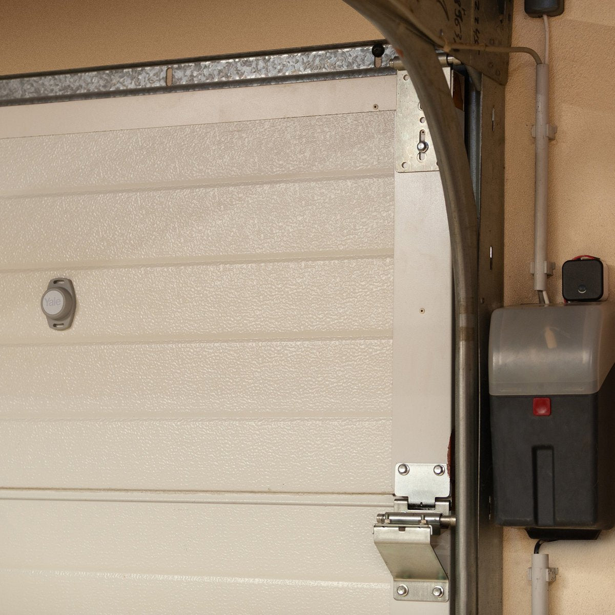 EAN 5052847114537 - Yale Smart Opener Garage accesorio para motor de puerta de garaje imagen 3