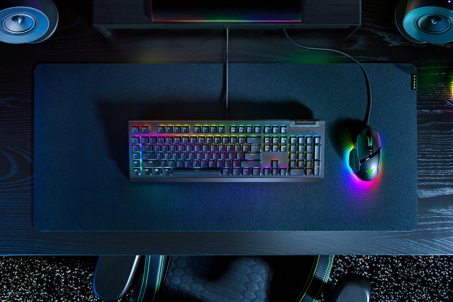 EAN 8887910072721 - Razer BlackWidow V4 X teclado Juego USB QWERTZ Alemán Negro imagen 1