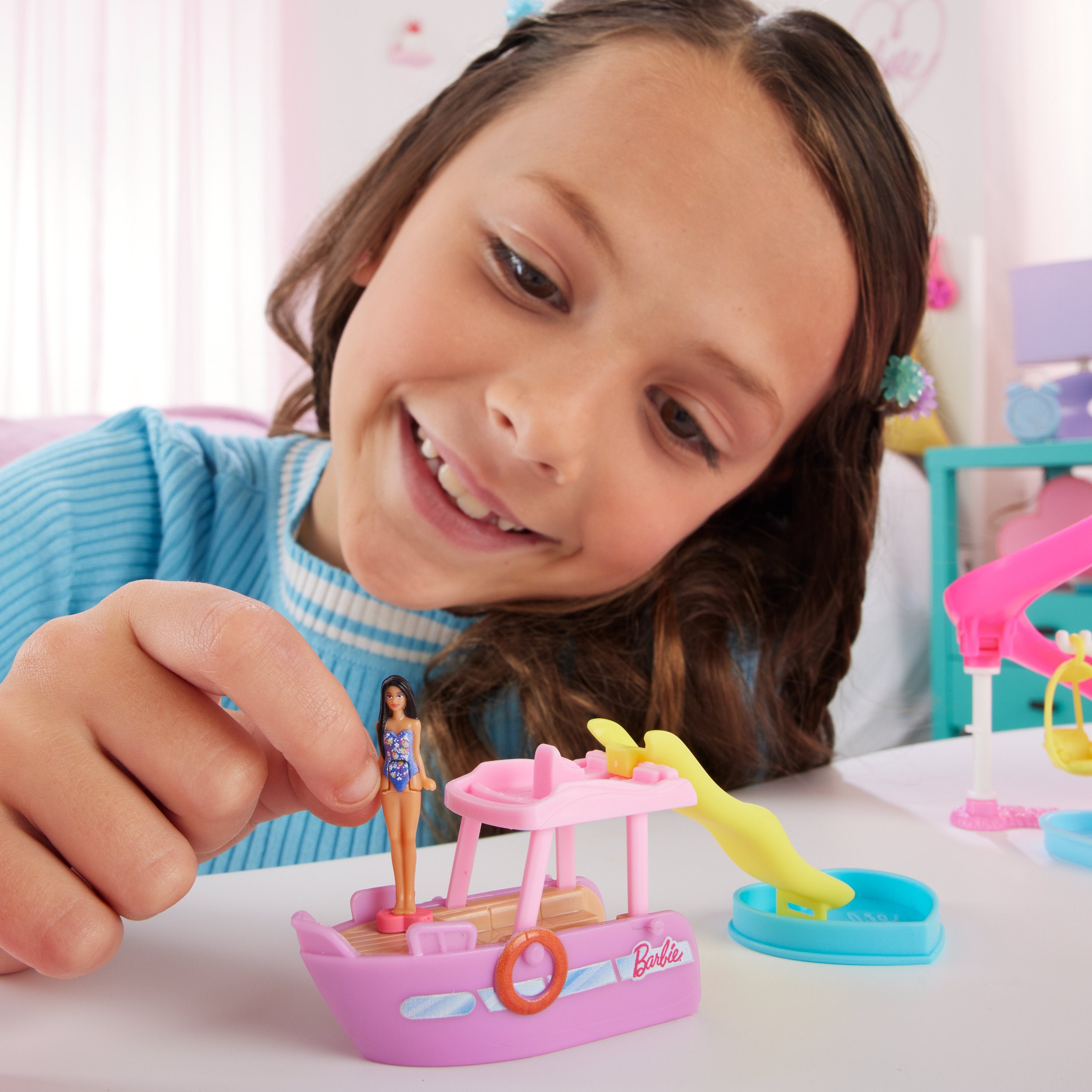 EAN 0194735245178 - Barbie HYF41 accesorio para muñecas Estuche de juego de muñeca imagen 2