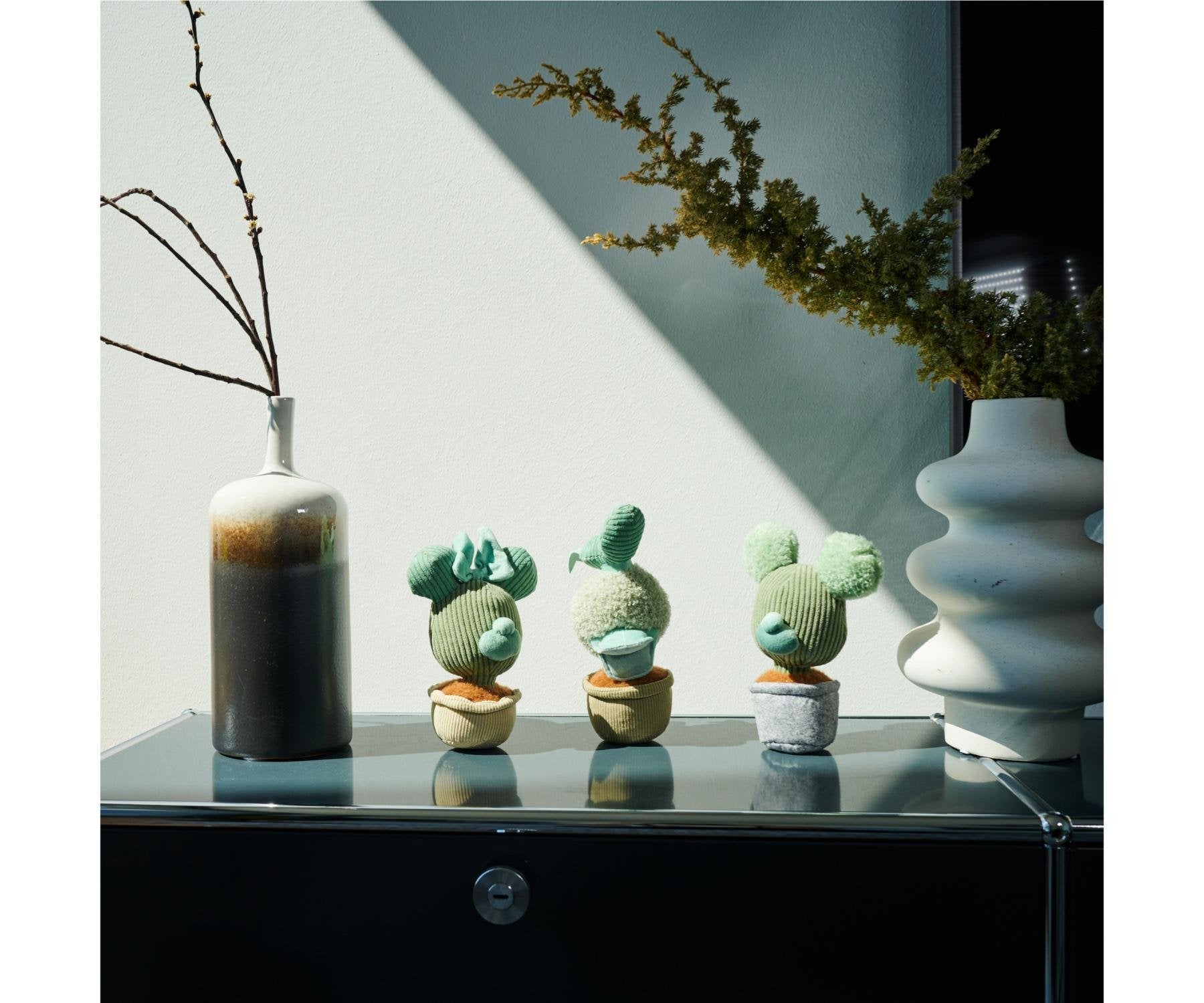 Peluche Planta Mickey Disney 20cm