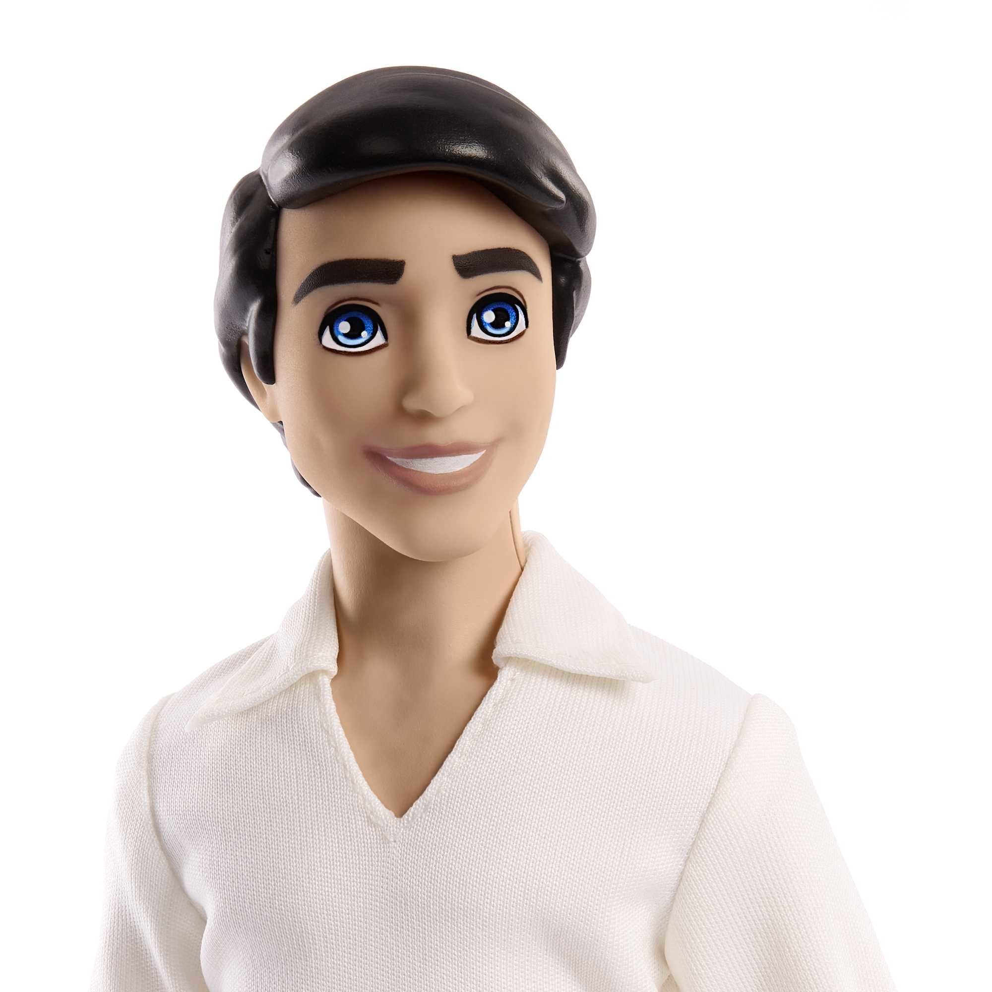 EAN 0194735120147 - Disney Princess HLV97 muñeca imagen 3