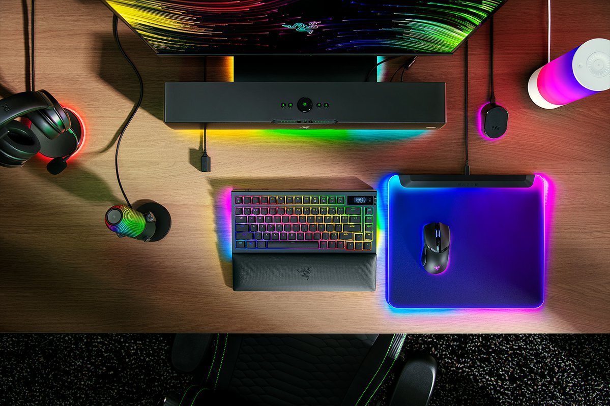 EAN 8887910073827 - Razer BlackWidow V4 Pro teclado Juego USB + RF Wireless + Bluetooth QWERTY Internacional de EE.UU. Negro imagen 4