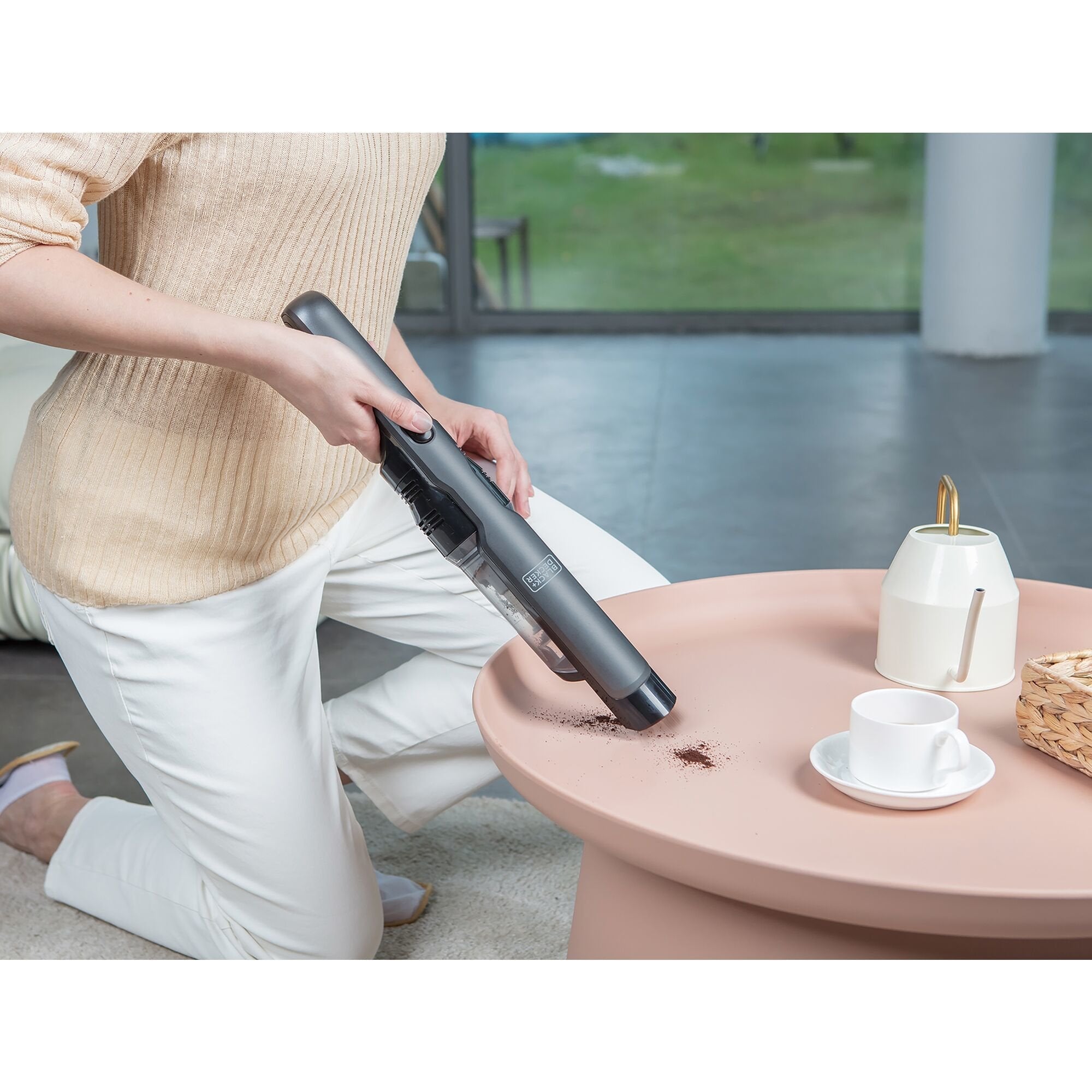 Aspiradora De Mano Black & Decker Dvc320b21-Qw Titanio