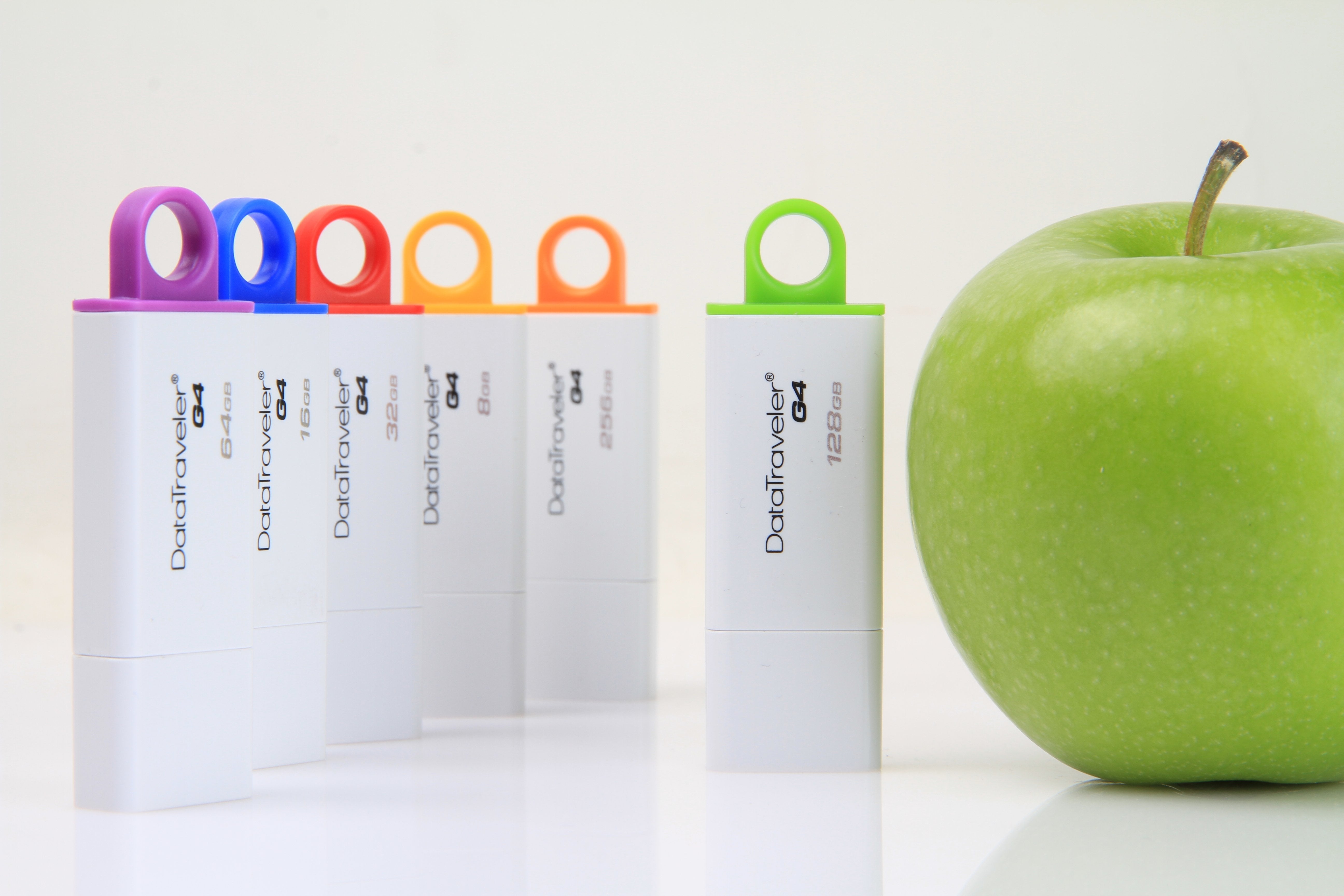 EAN 0740617220452 - Kingston Technology DataTraveler G4 unidad flash USB 16 GB USB tipo A 3.2 Gen 1 (3.1 Gen 1) Azul, Blanco imagen 12