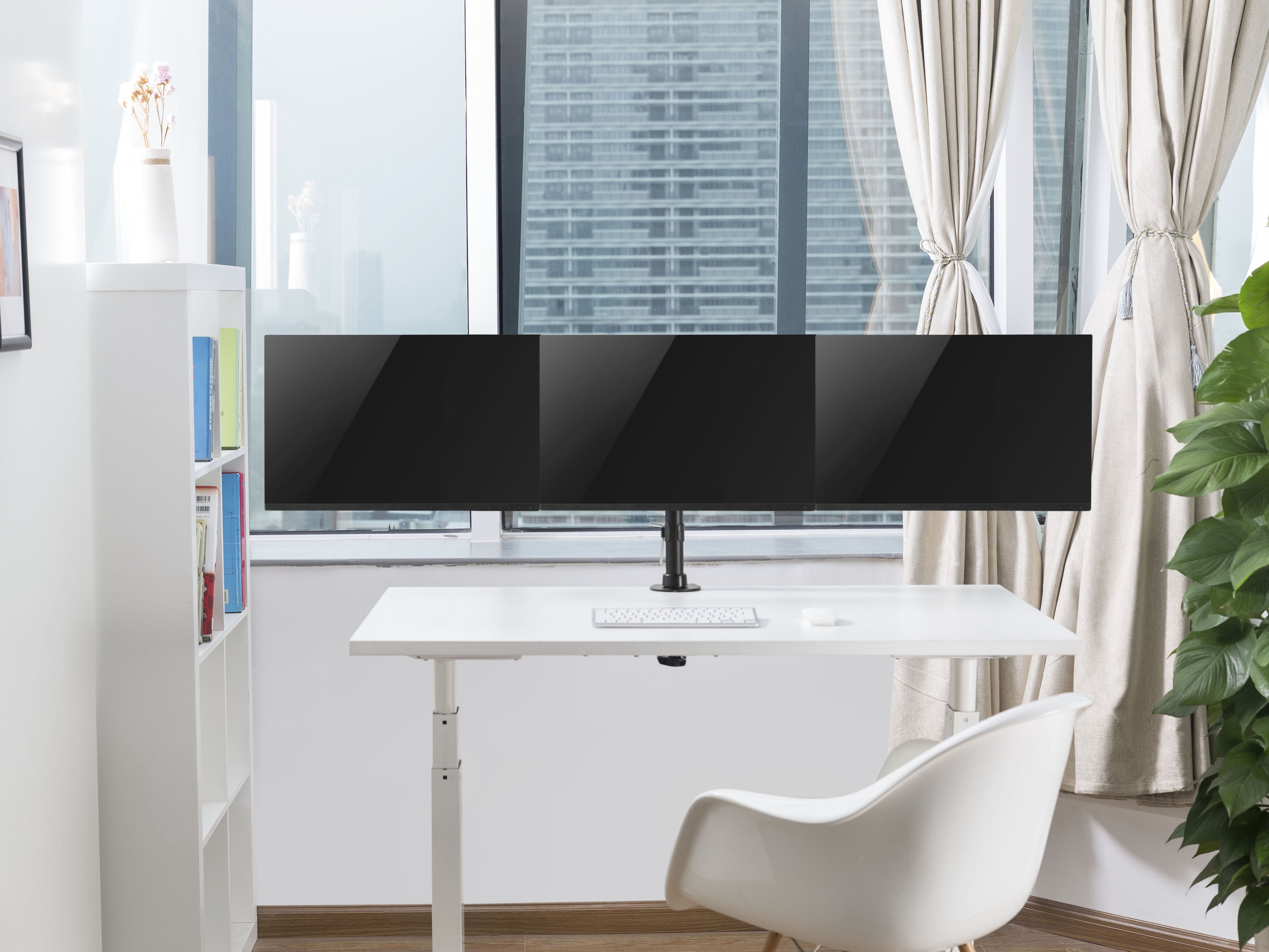 Equip Soporte Doble Brazo Articulado De Mesa Para 3 Monitores 13" 27" Vesa 100x100 Max 24kg