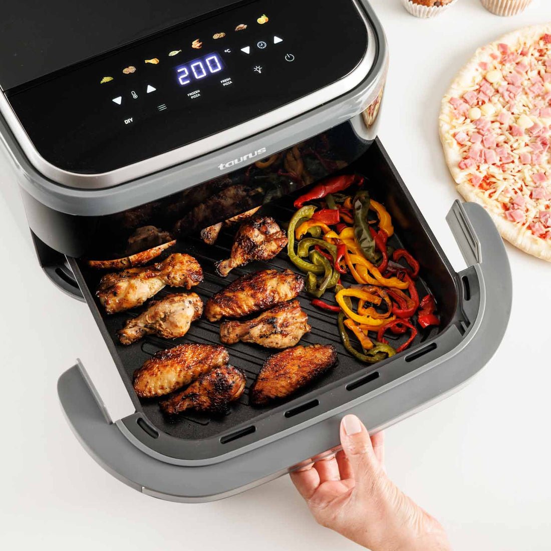 EAN 8414234730060 - Taurus 973006000 fabricante de pizza y hornos 1 Pizza(s) 2200 W Negro, Fucsia imagen 3