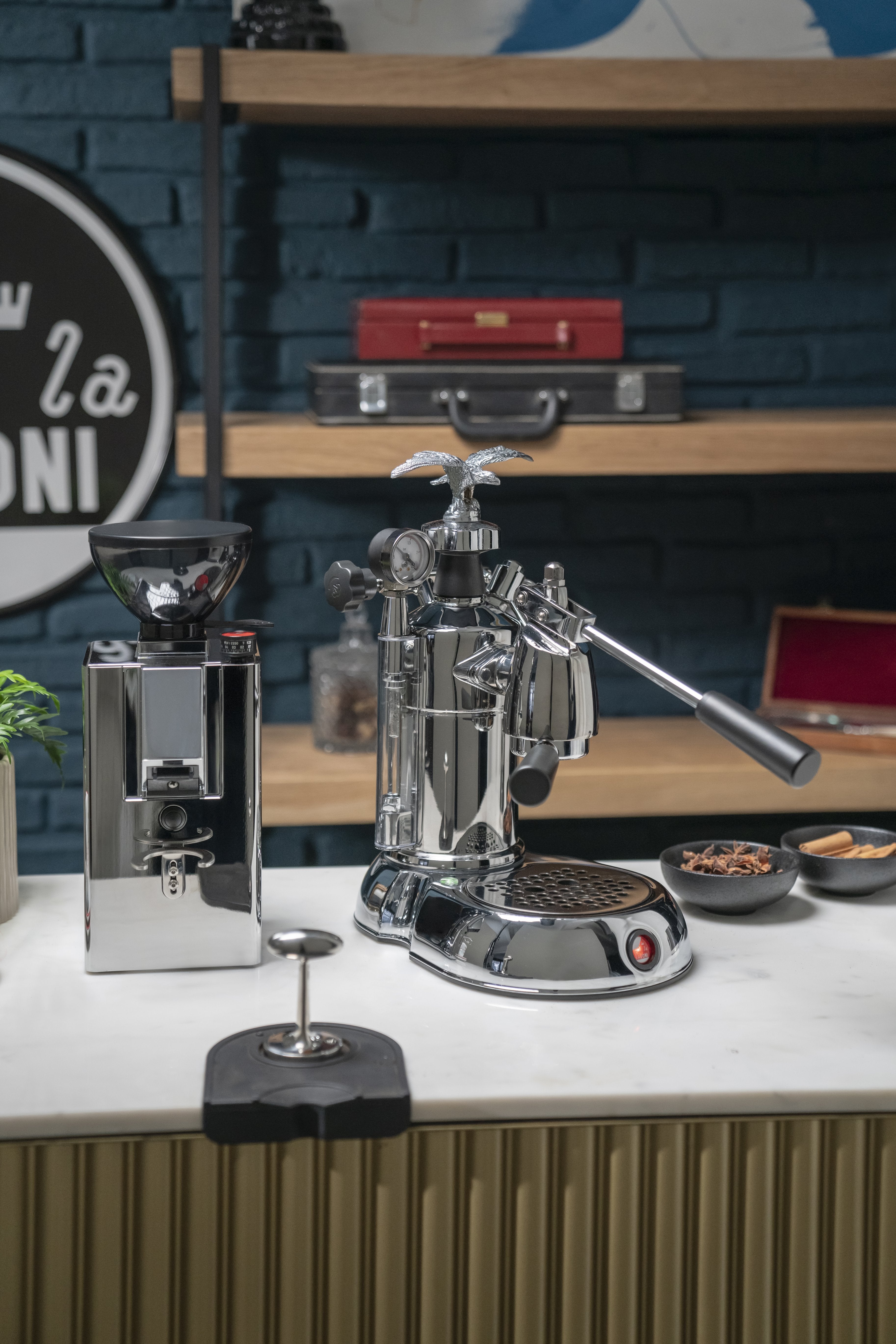 EAN 8010072258584 - la Pavoni LPLMLN01EU cafetera eléctrica Manual 1,6 L imagen 7
