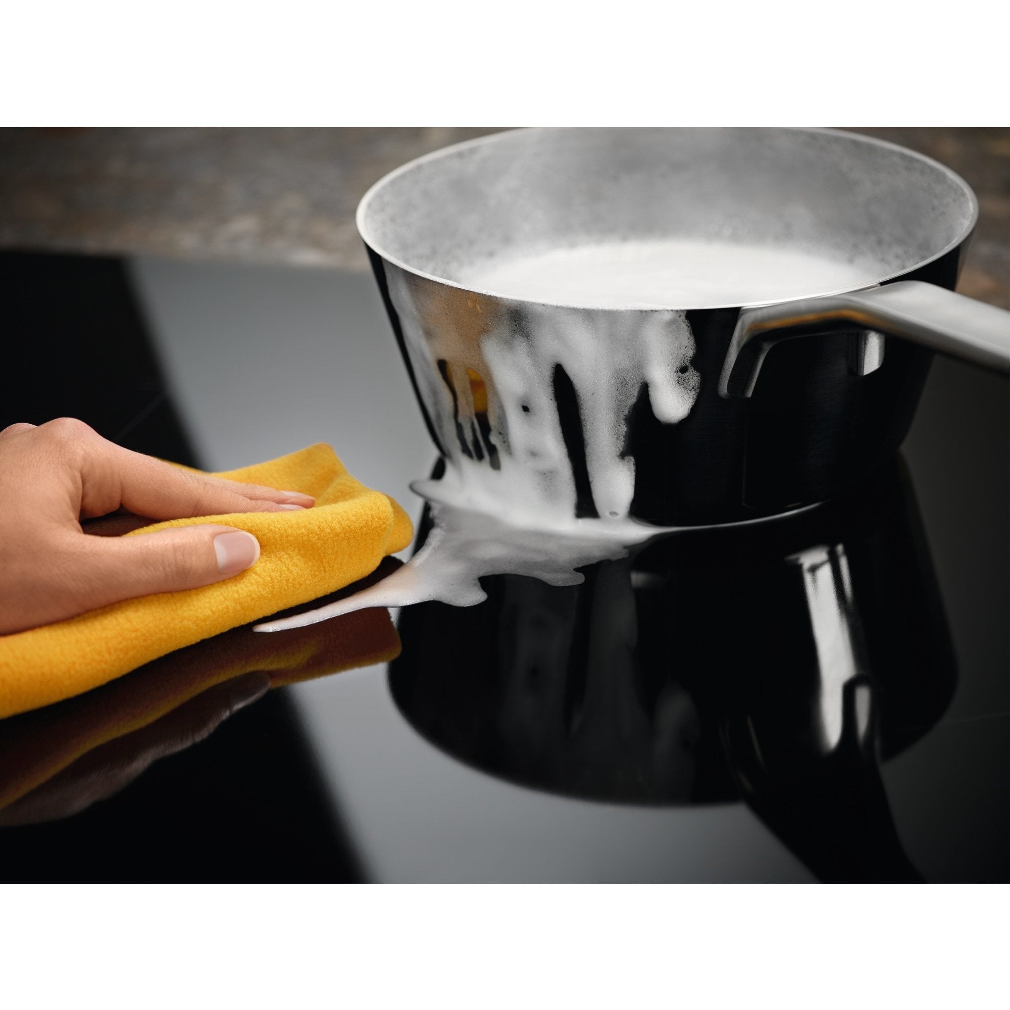 EAN 7332543637683 - Electrolux EIS62443 Negro Integrado 60 cm Con placa de inducción 4 zona(s) imagen 7