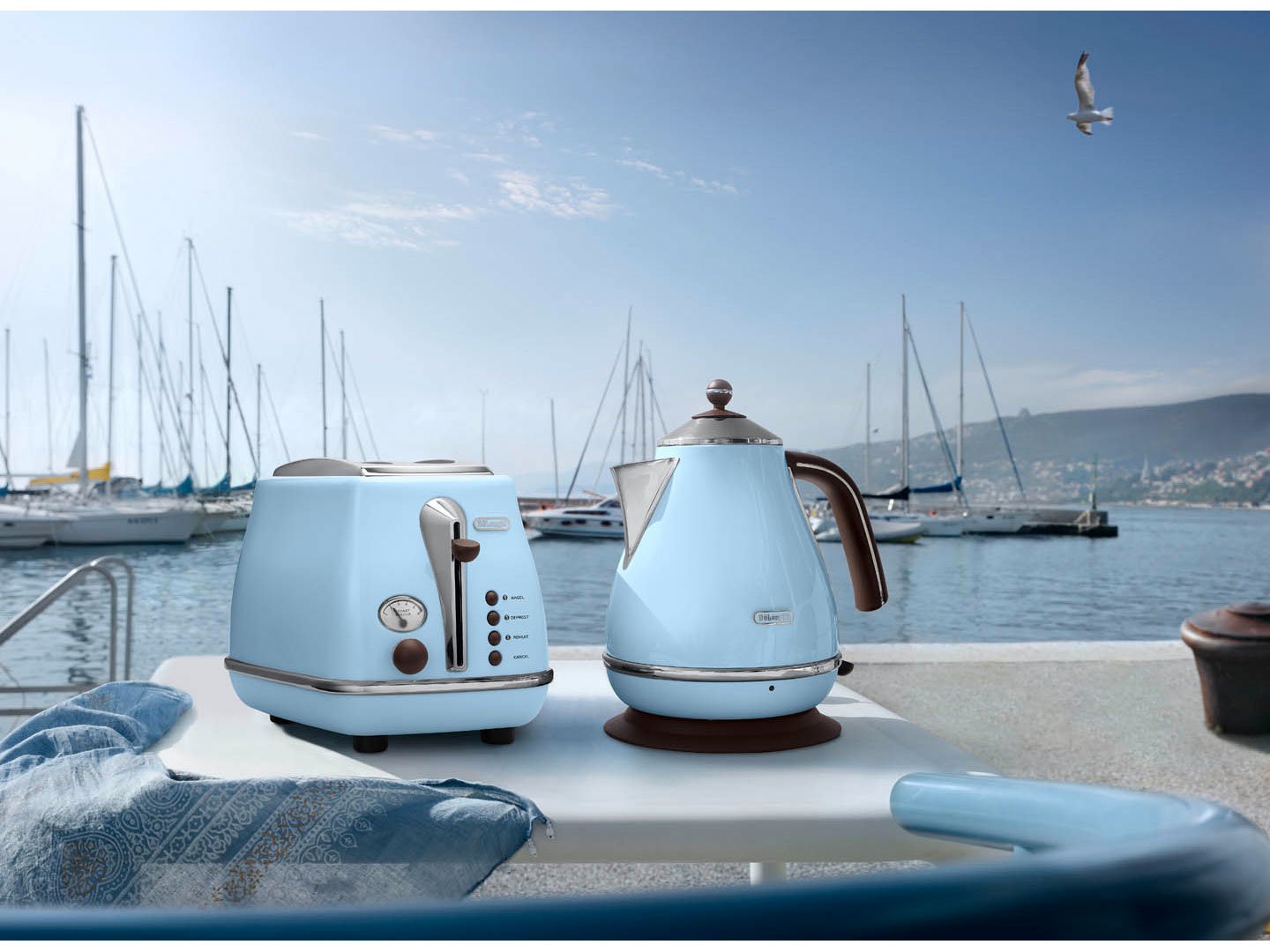 EAN 8004399771994 - De’Longhi KBOV 2001.AZ tetera eléctrica 1,7 L 2000 W Azul imagen 7