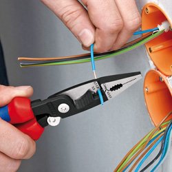 EAN 4003773081425 - Knipex 13 96 200 T alicate imagen 2