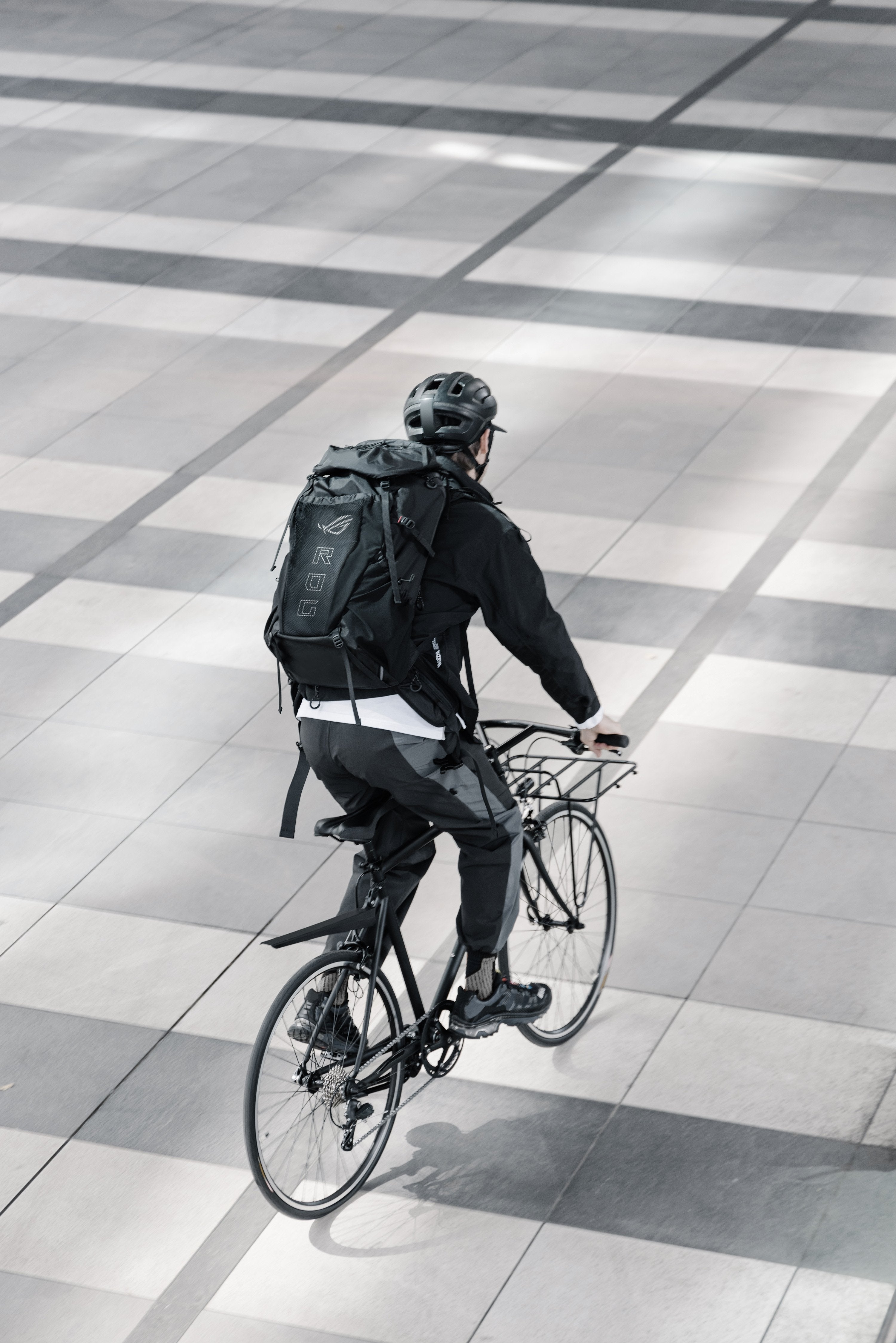 EAN 4711387586969 - ASUS ROG Archer ErgoAir mochila Mochila de gaming Negro EVA (Etileno Acetato de Vinilo), Licra, Nylon imagen 21