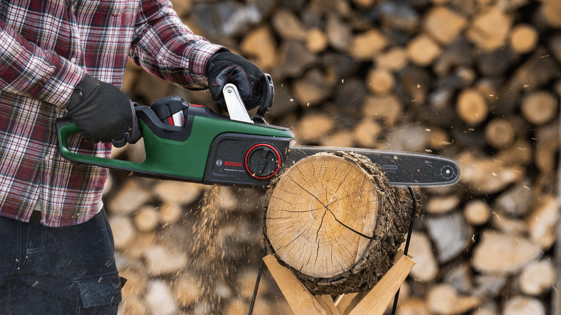 EAN 3165140939034 - Bosch AdvancedChain 36V-35-40 Negro, Verde imagen 8