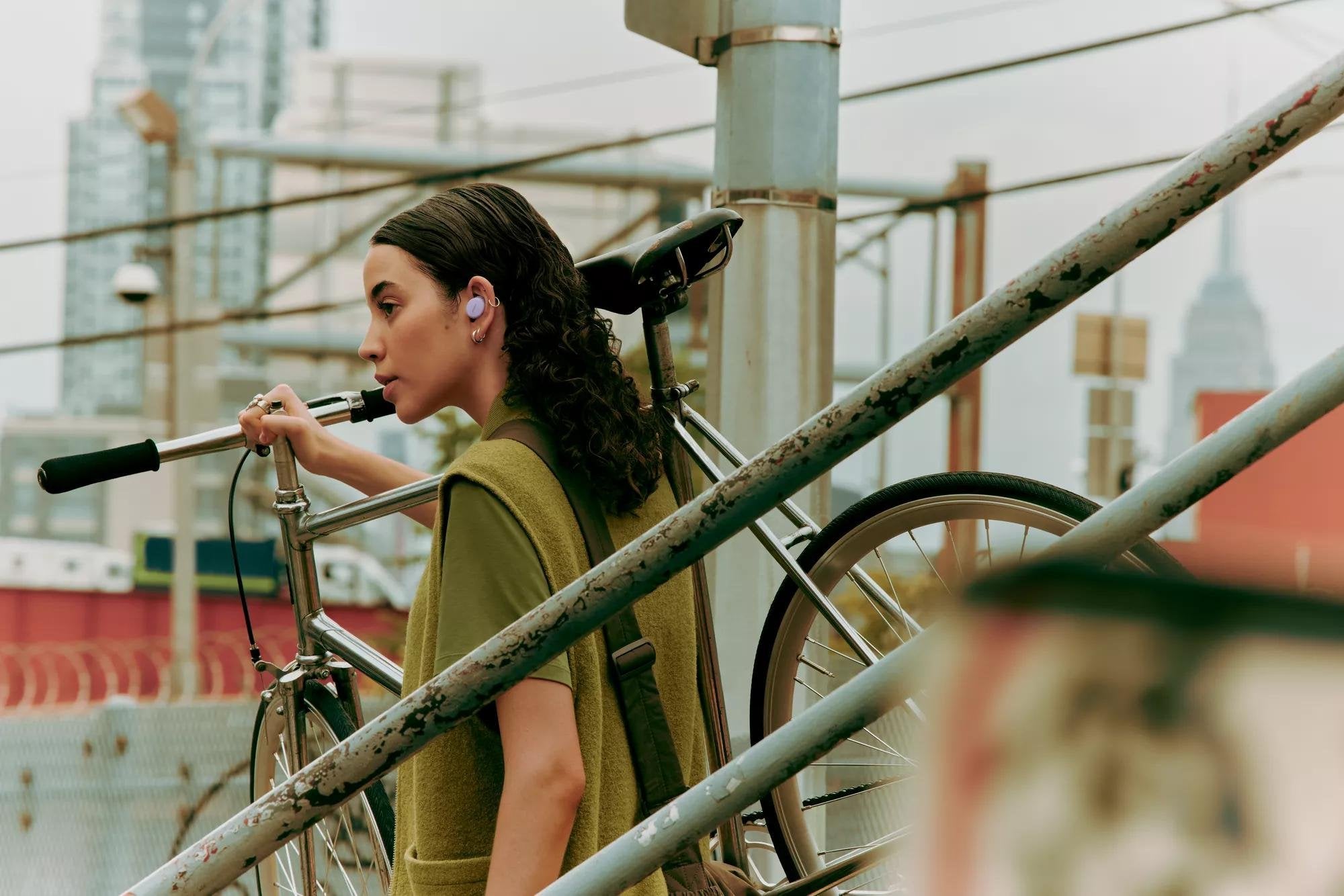 EAN 0017817853200 - Bose 888507-0300 auricular y casco Auriculares Inalámbrico Dentro de oído Bluetooth Lila imagen 13