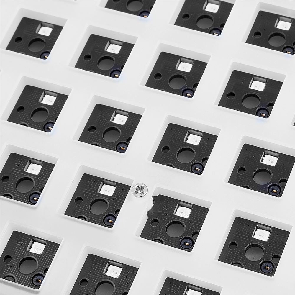 Sharkoon Skiller Sgk50 S3, Teclado De Juegos White, De-Layout, Gateron Yellow 4044951039180