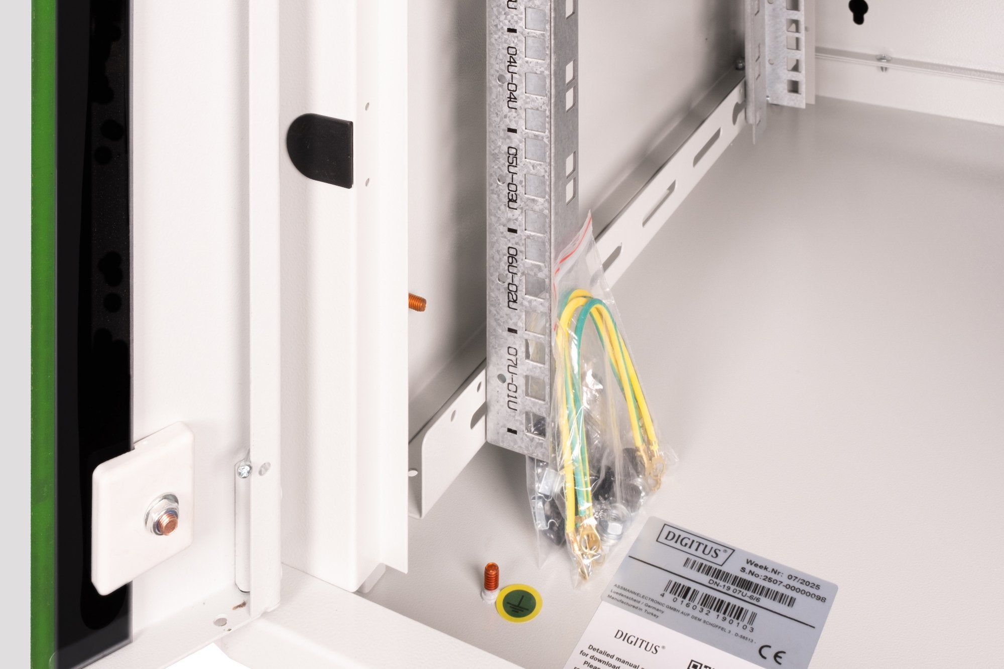 EAN 4016032190103 - Digitus DN-19 07U-6/6 armario rack 7U Bastidor de pared Gris imagen 5