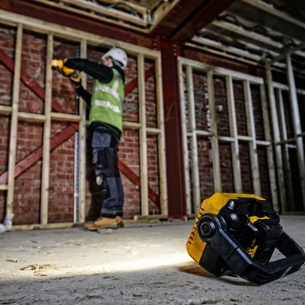 EAN 5035048715048 - DeWALT DCL077-XJ luz de trabajo Negro, Amarillo imagen 6
