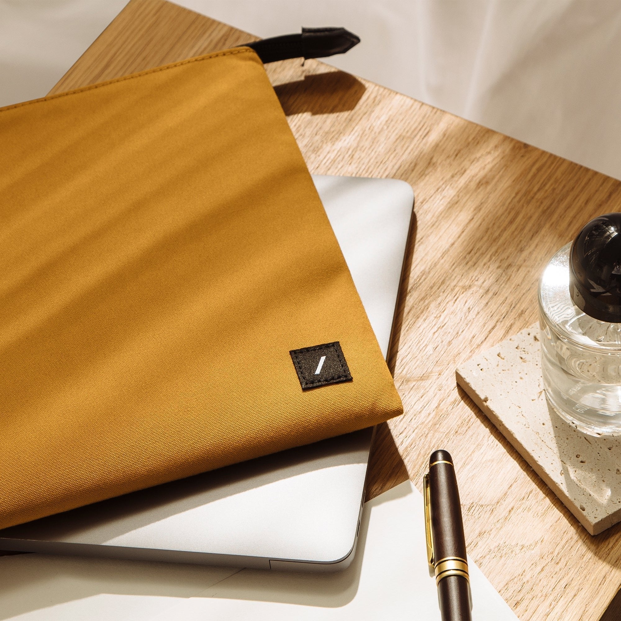 Stow Lite Sleeve For Macbook 16" Kraft