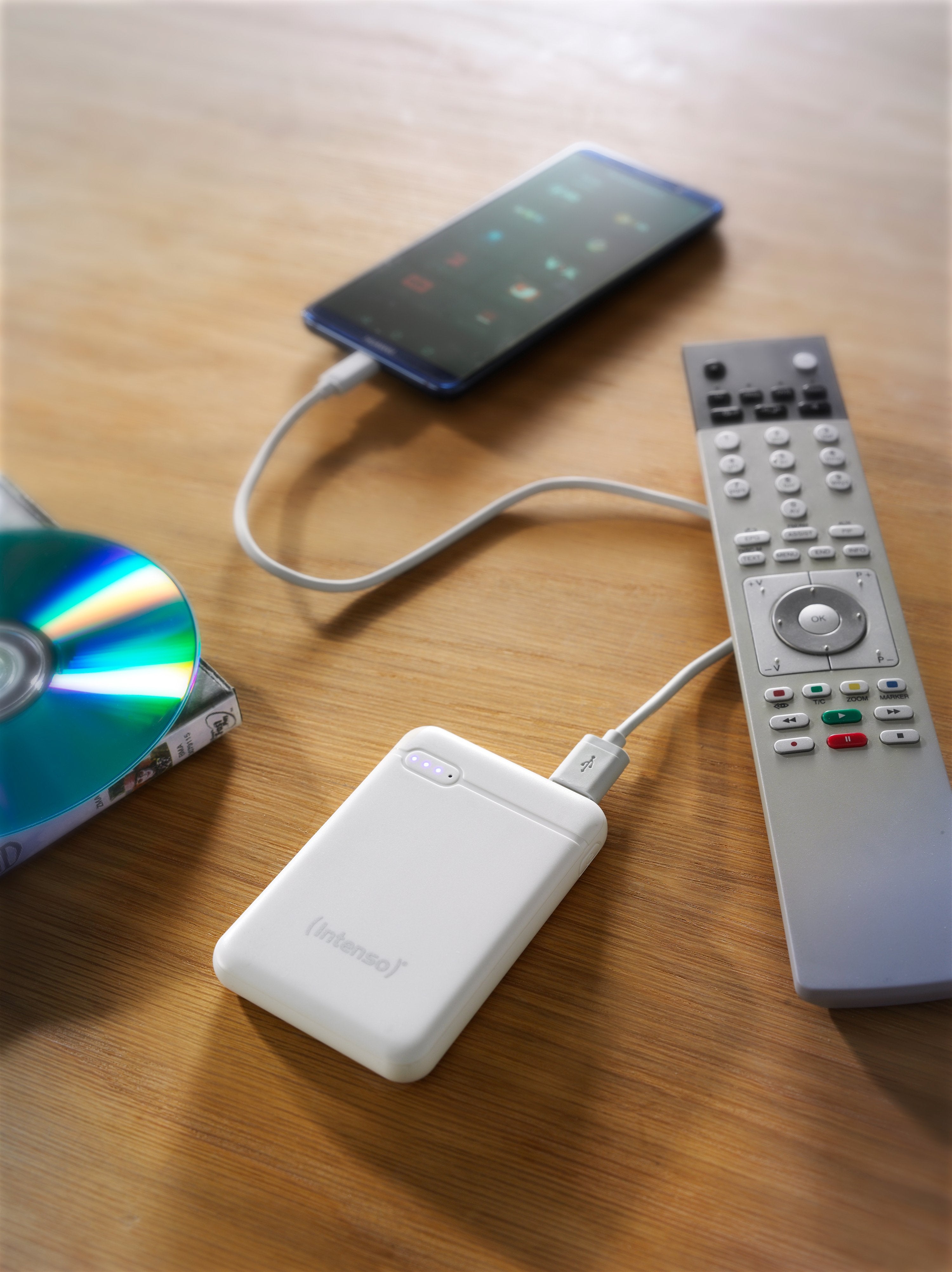 EAN 4034303028252 - Intenso 7313522 batería externa Polímero de litio 5000 mAh Blanco imagen 8