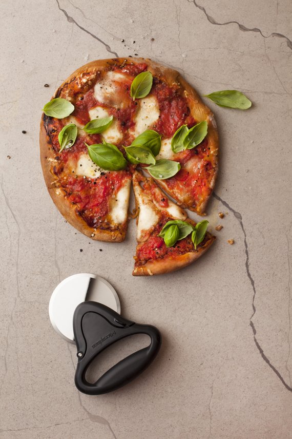 Microplane Pizza Cutter Black