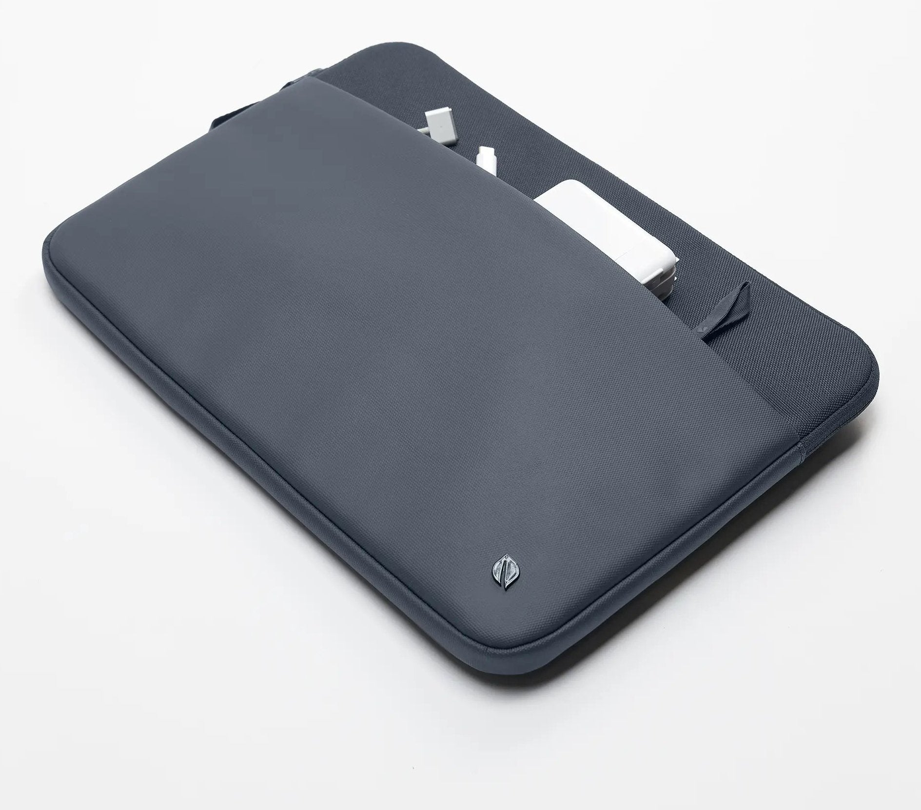 EAN 0650450269832 - Incase INCO400718-NVY maletines para portátil 40,6 cm (16") Marina imagen 2