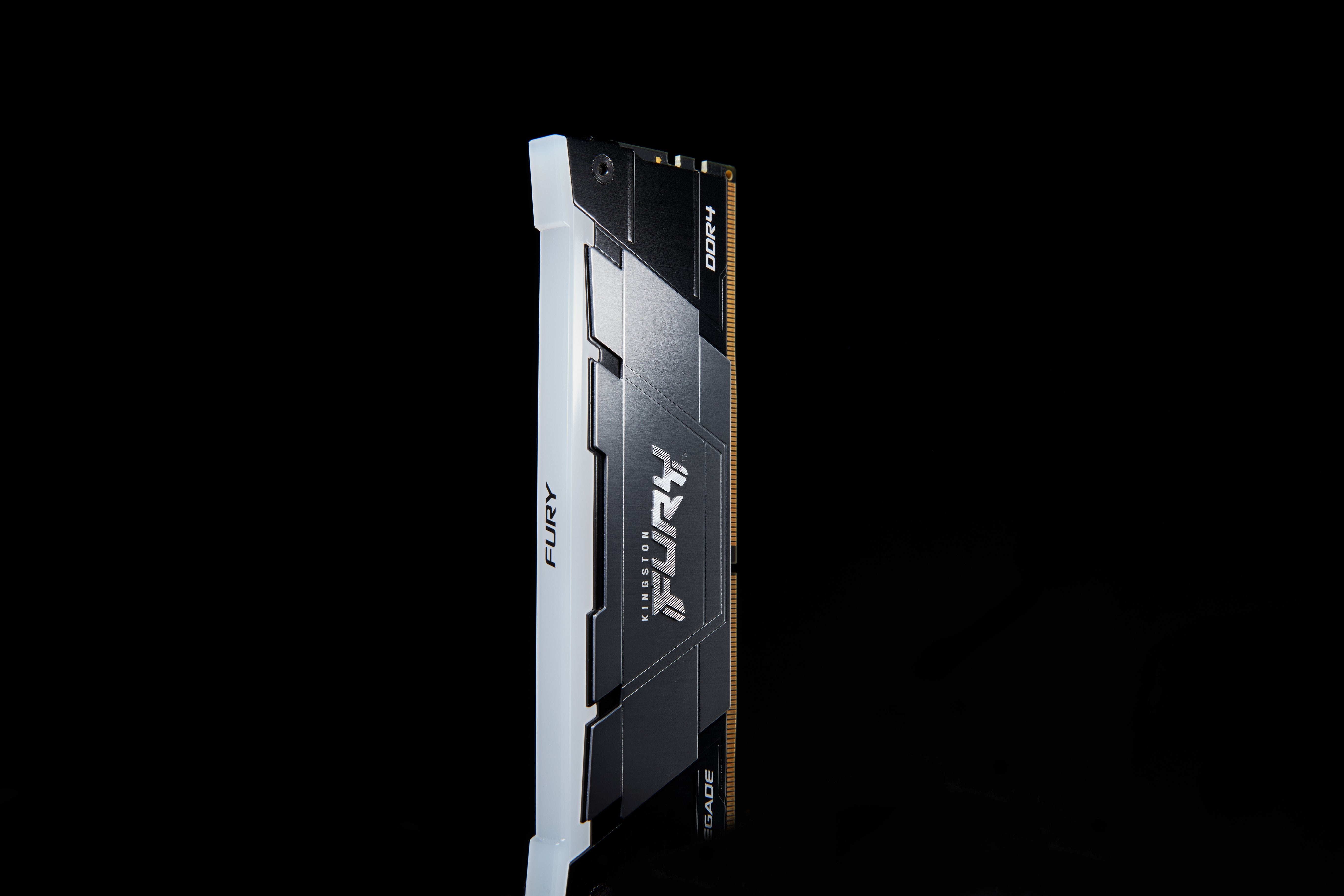 EAN 0740617338263 - Kingston Technology FURY Renegade RGB módulo de memoria 2 x 8 GB 4266 MT/s 288-pin DIMM imagen 18