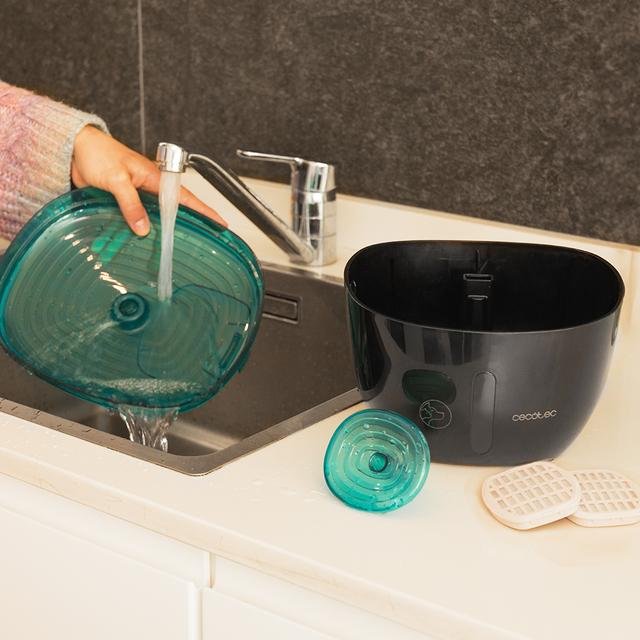 EAN 8435484095617 - Cecotec Pumba 2200 Refresh comedero y bebedero para perro y gato Plástico Negro, Azul Universal Bebedero imagen 11