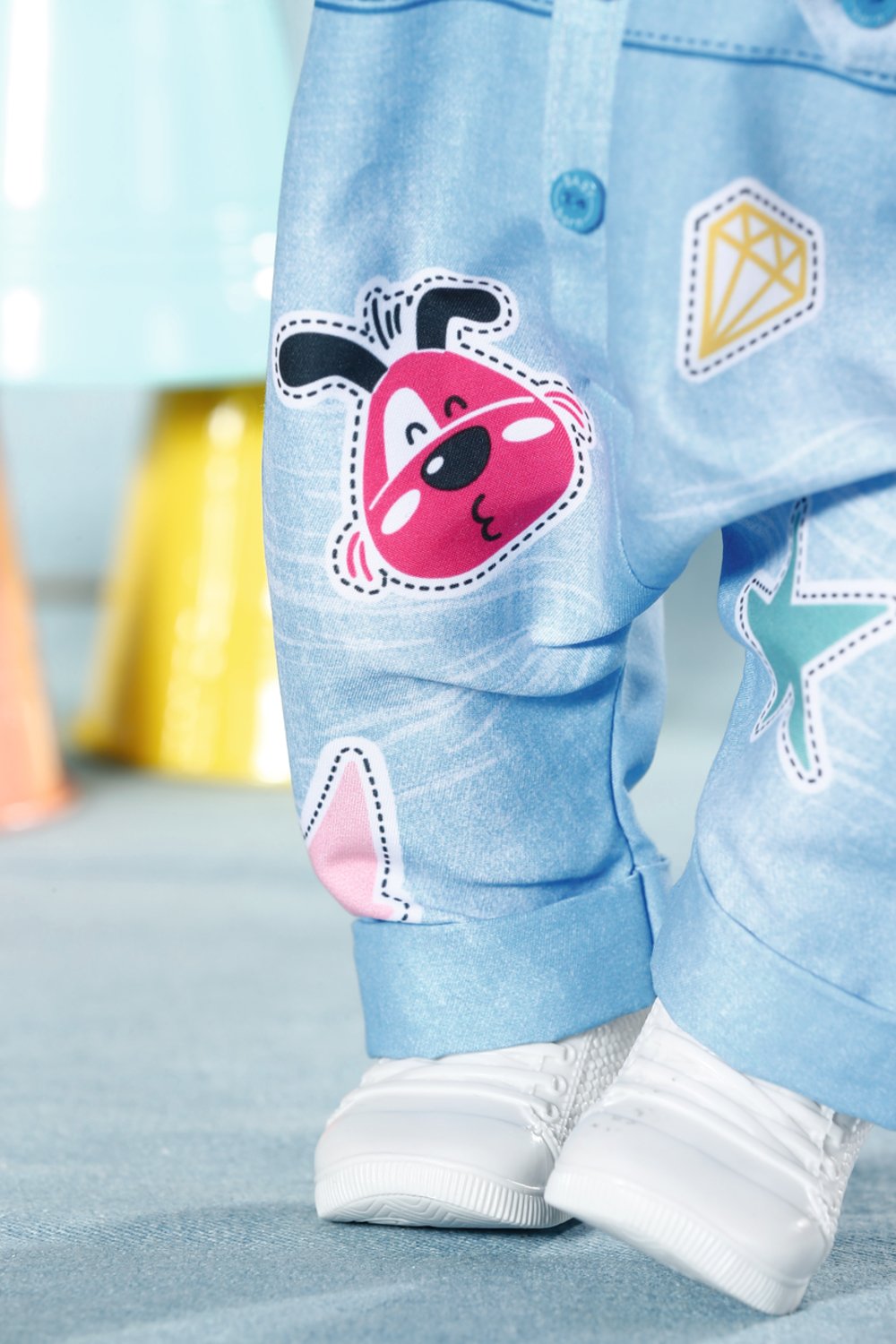 Zapf Creation Baby Born® Deluxe Jeans Peto 43cm, Accesorios Para Muñecas De Una Pieza, Gorro Y Zapatos 832592
