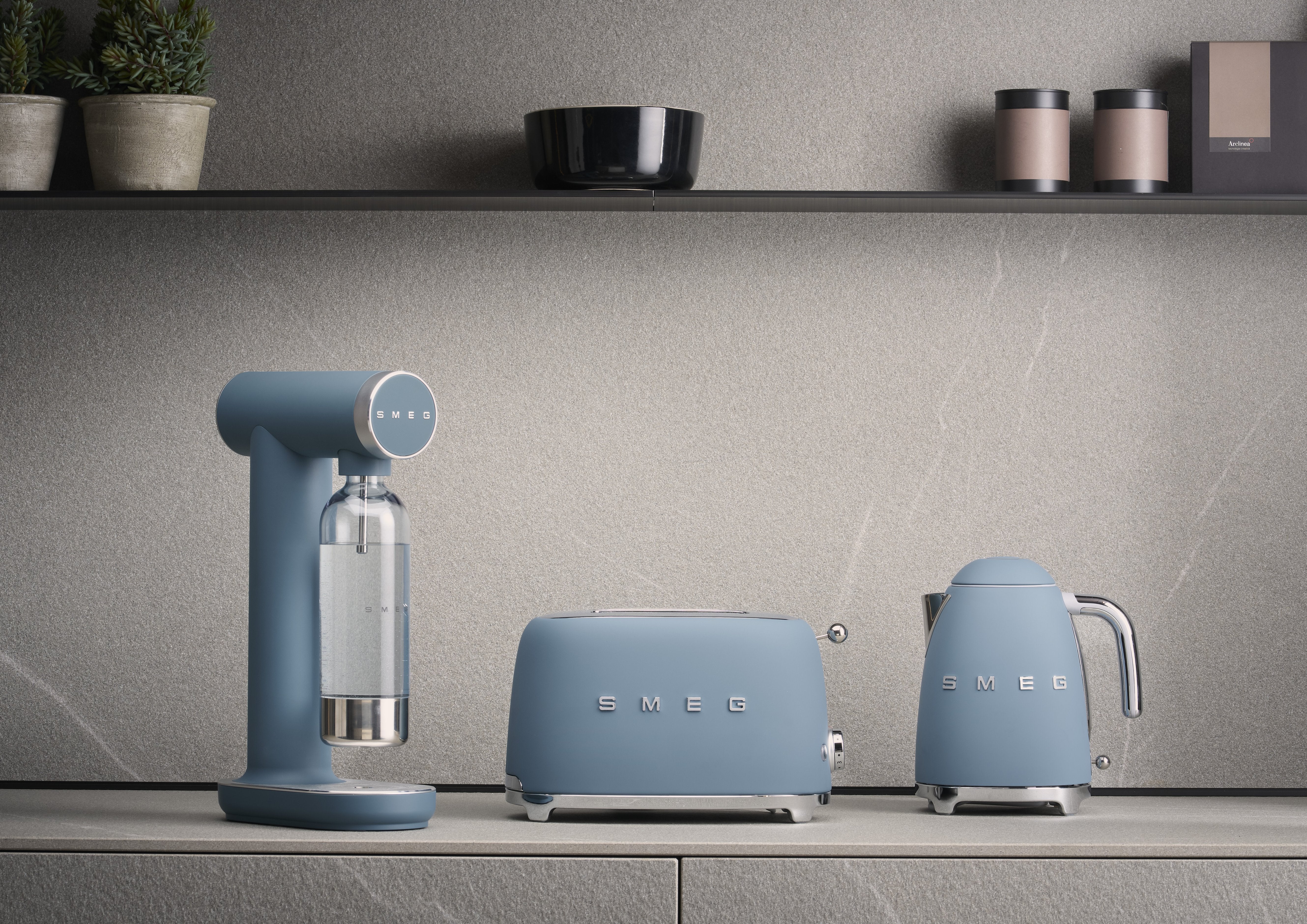 Hervidor Smeg 50´Style Tormenta Azul Klf03sbmeu