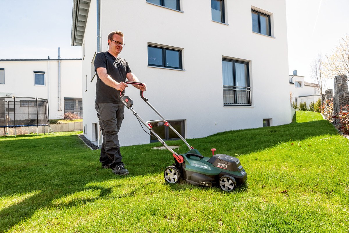Cortacésped Metabo Rm 36-18 Ltx Bl 36 De Empuje A Gasolina Batería Negro