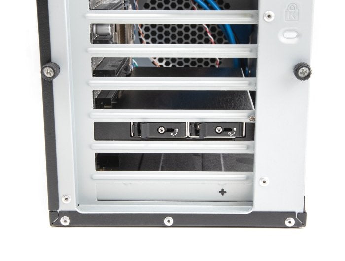 Delock 47042 Tarjeta Pci Express X16 De Rack Móvil Para 2 X M.2 Nvme Ssd - Bifurcación