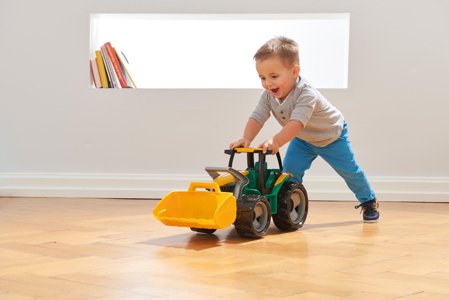 EAN 4006942780006 - Lena GIGA TRUCKS Tractor with front shovel imagen 4