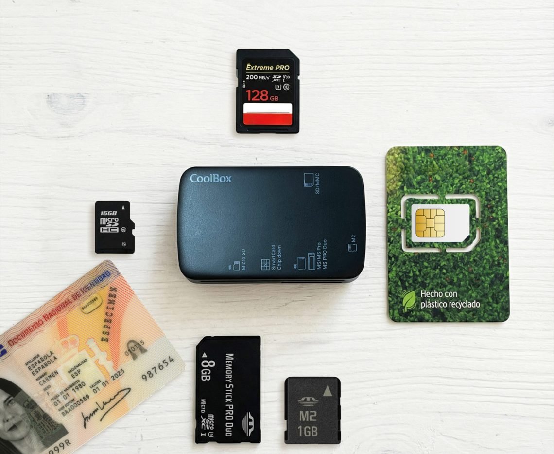 EAN 8436624420979 - CoolBox COO-CRE-4AC lector de tarjeta Negro imagen 4