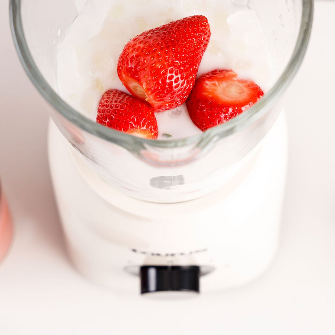 EAN 8414234124807 - Taurus Optima Vintage 1500 Max 1,8 L Batidora de vaso 1500 W Crema de color imagen 4