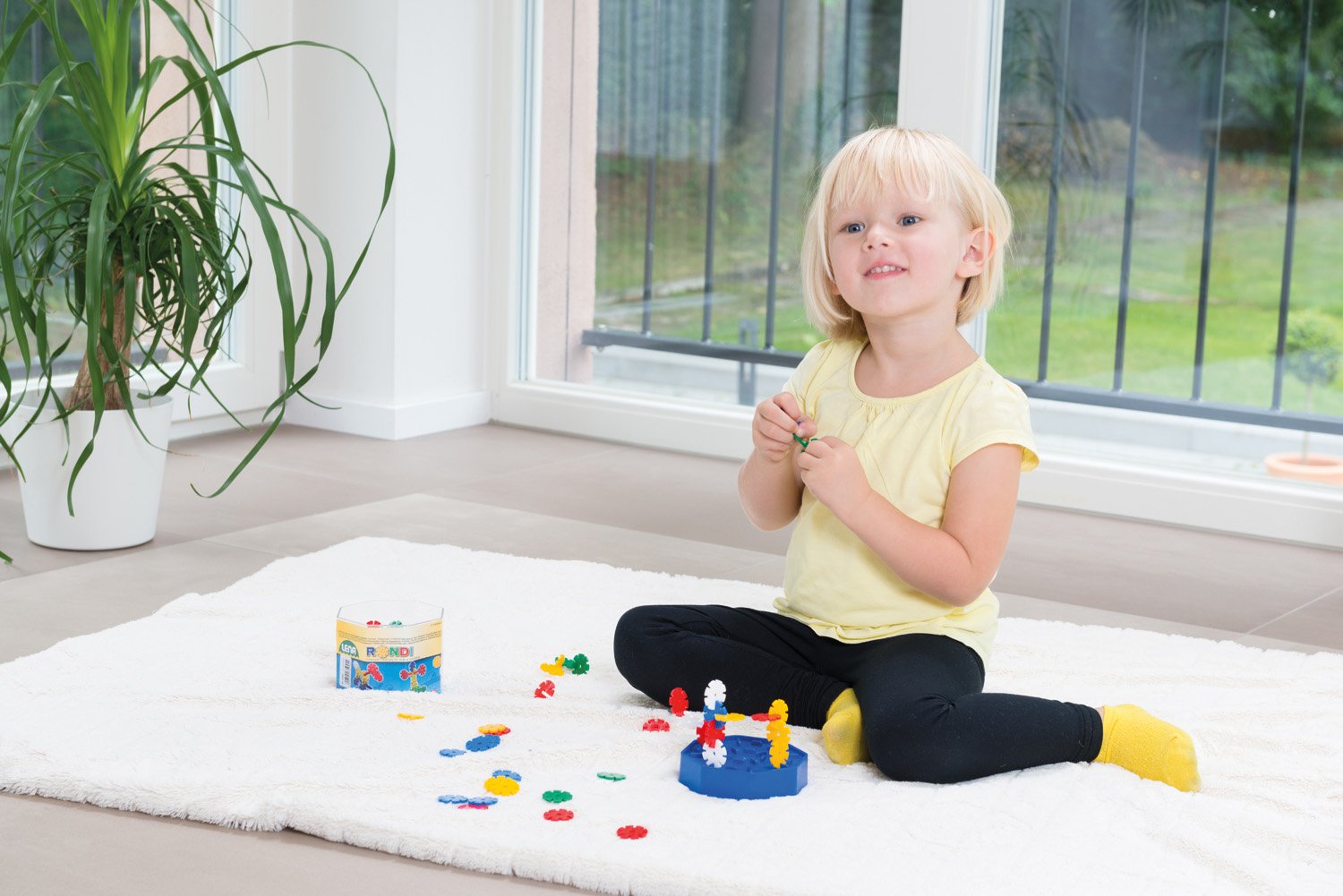 EAN 4006942359455 - Lena Rondi Building box assortment imagen 4