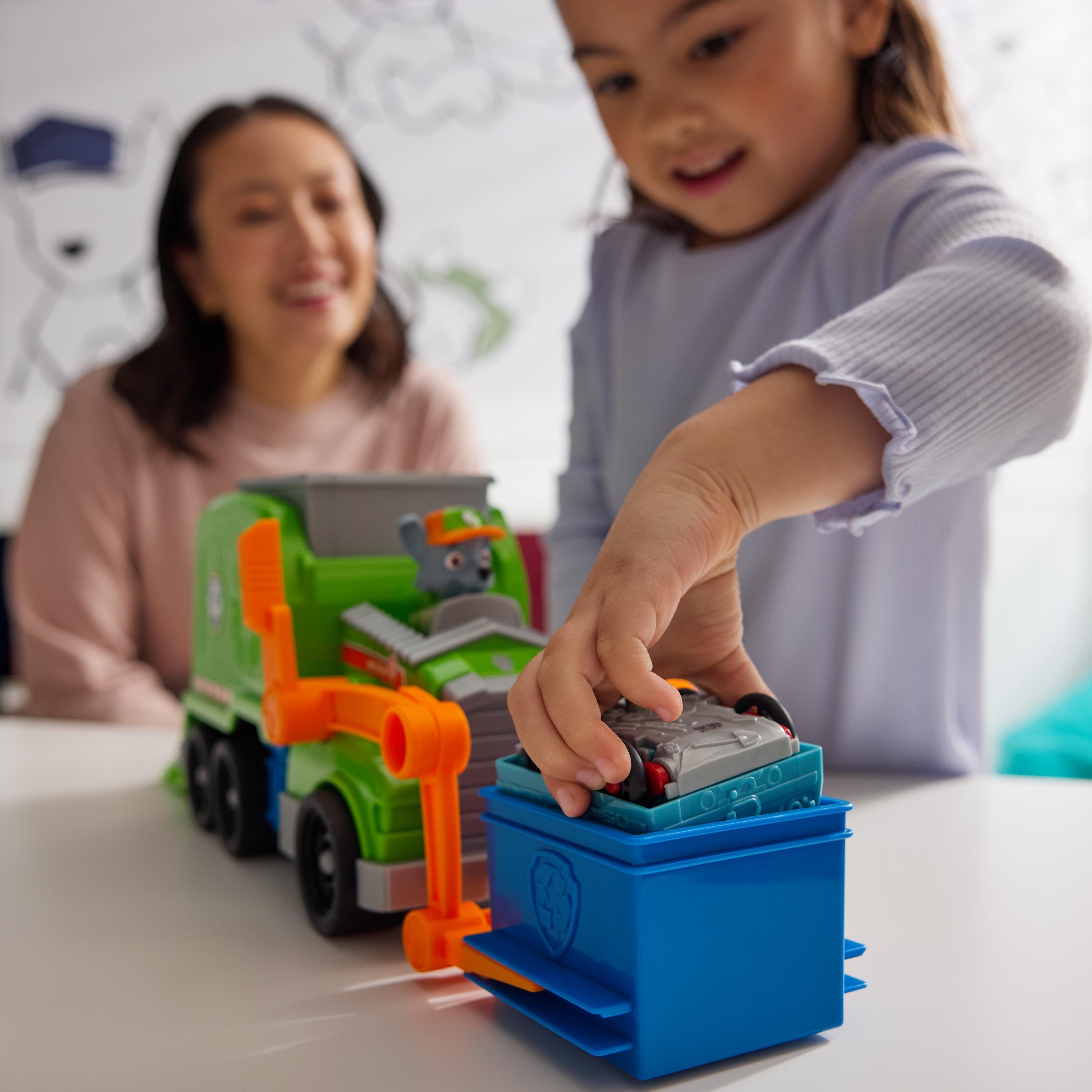 EAN 0681147038226 - PAW Patrol Crush N’ Roll Recycling Truck imagen 2