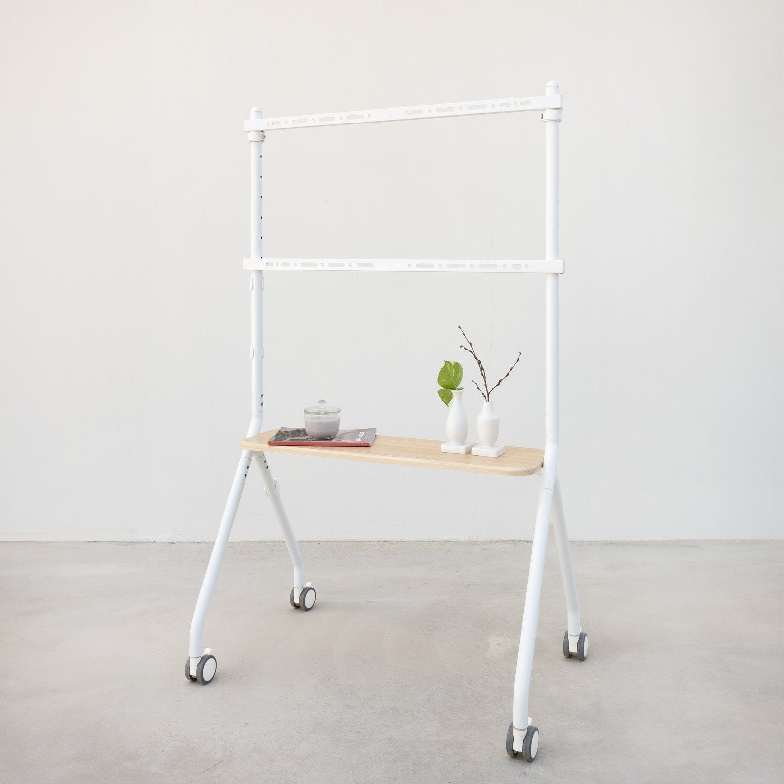 Soporte Suelo Ruedas "Ilove" Pantalla 49-80'' Blanco Tooq