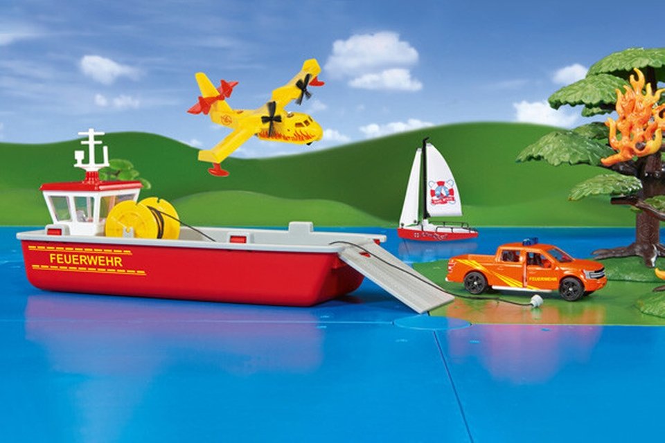 EAN 4006874021178 - Siku Fire Brigade working boat Maqueta de embarcación de la brigada contra incendios Previamente montado imagen 9