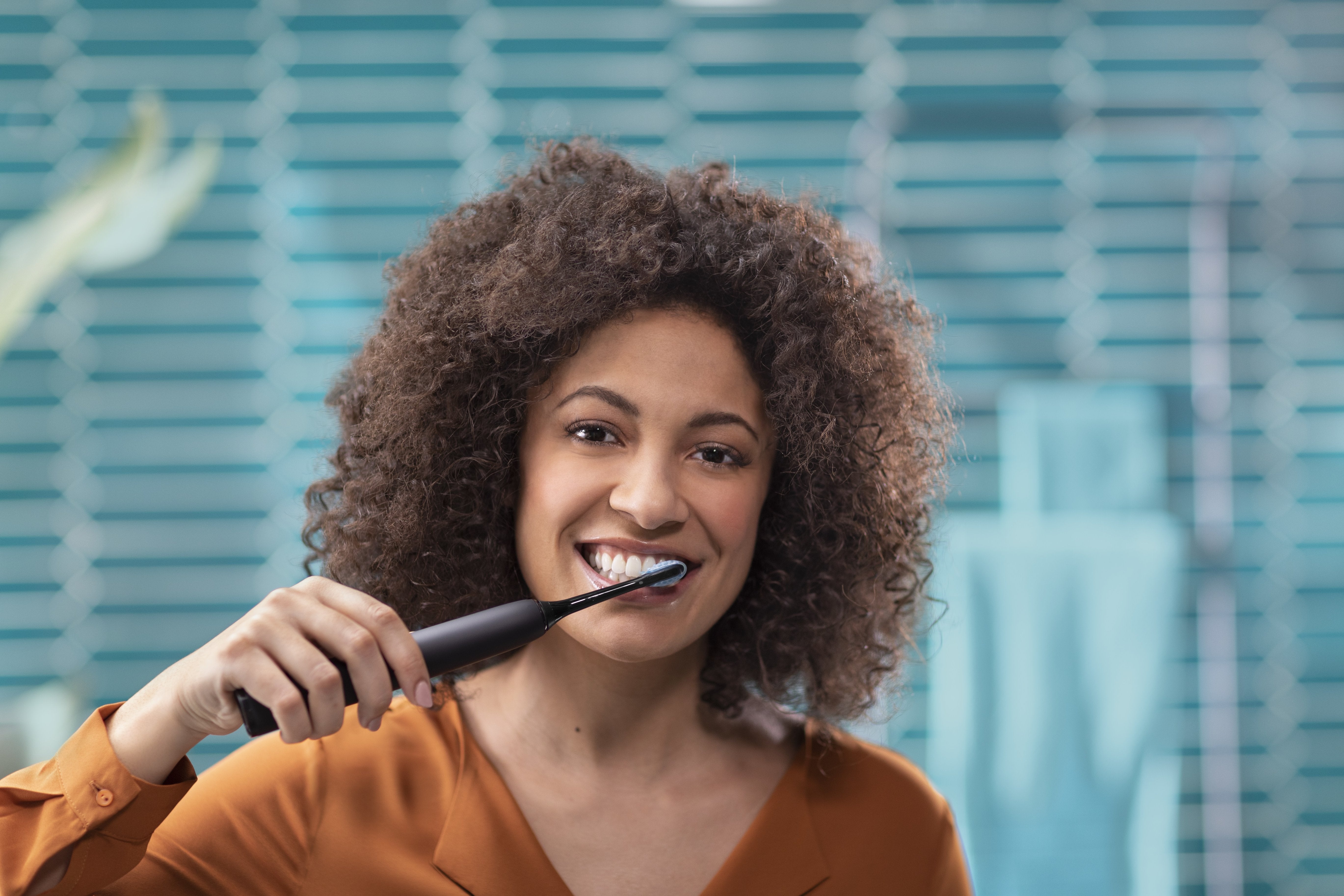 Cepillo Dental Philips Diamondclean 9000 Hx9914/54 Eléctrico Sónico Con App