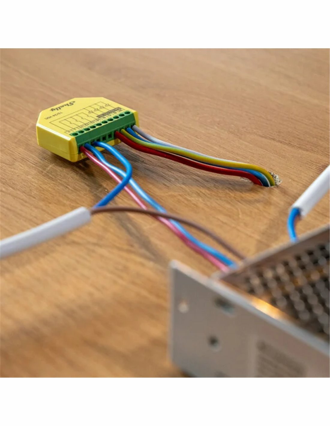 Shelly · Unterputz · \"Plus Rgbw Pm\" · Led Lichtcontroller · Wlan · Bt