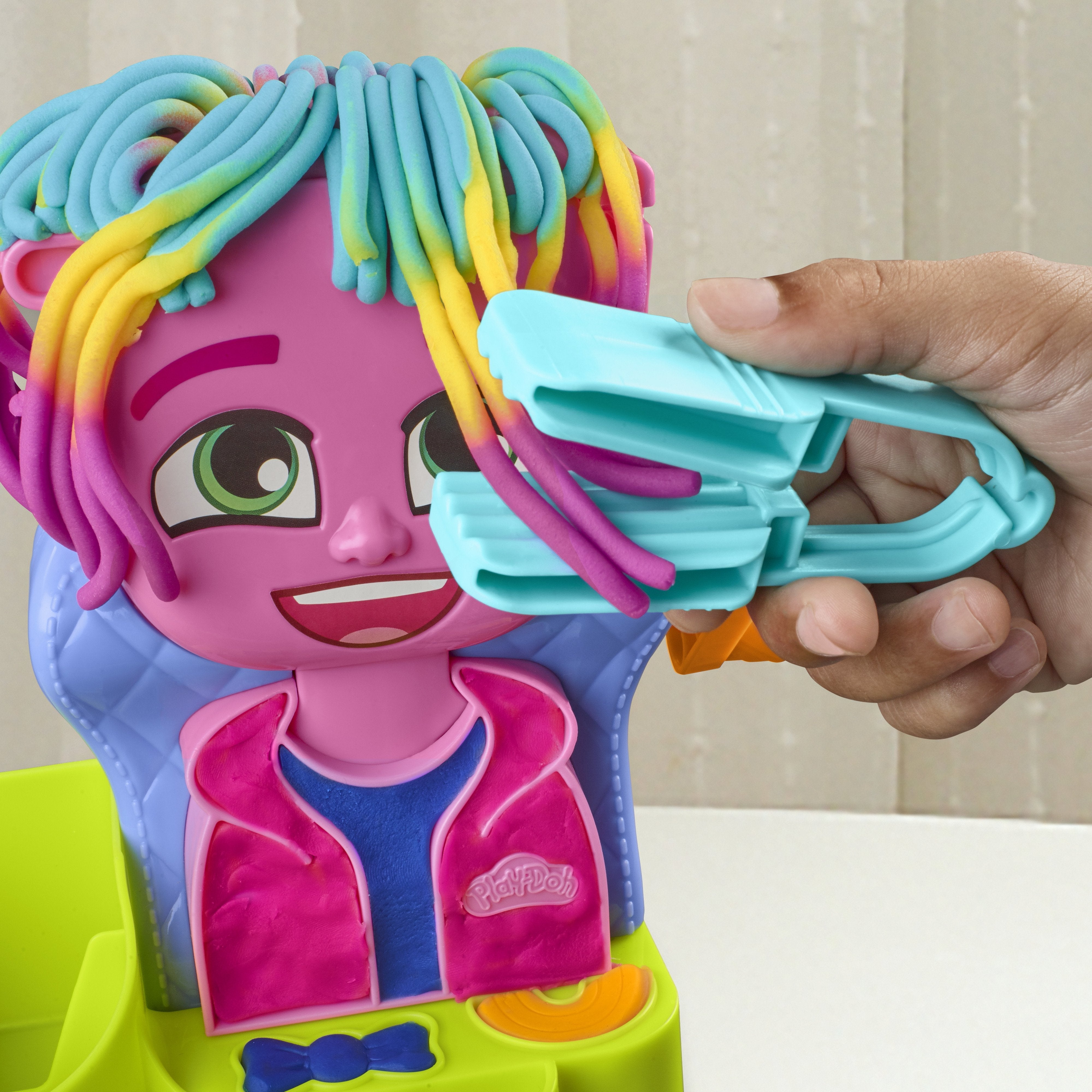 Hasbro Play-Doh Peluquería Salvaje, Amasando F88075l0